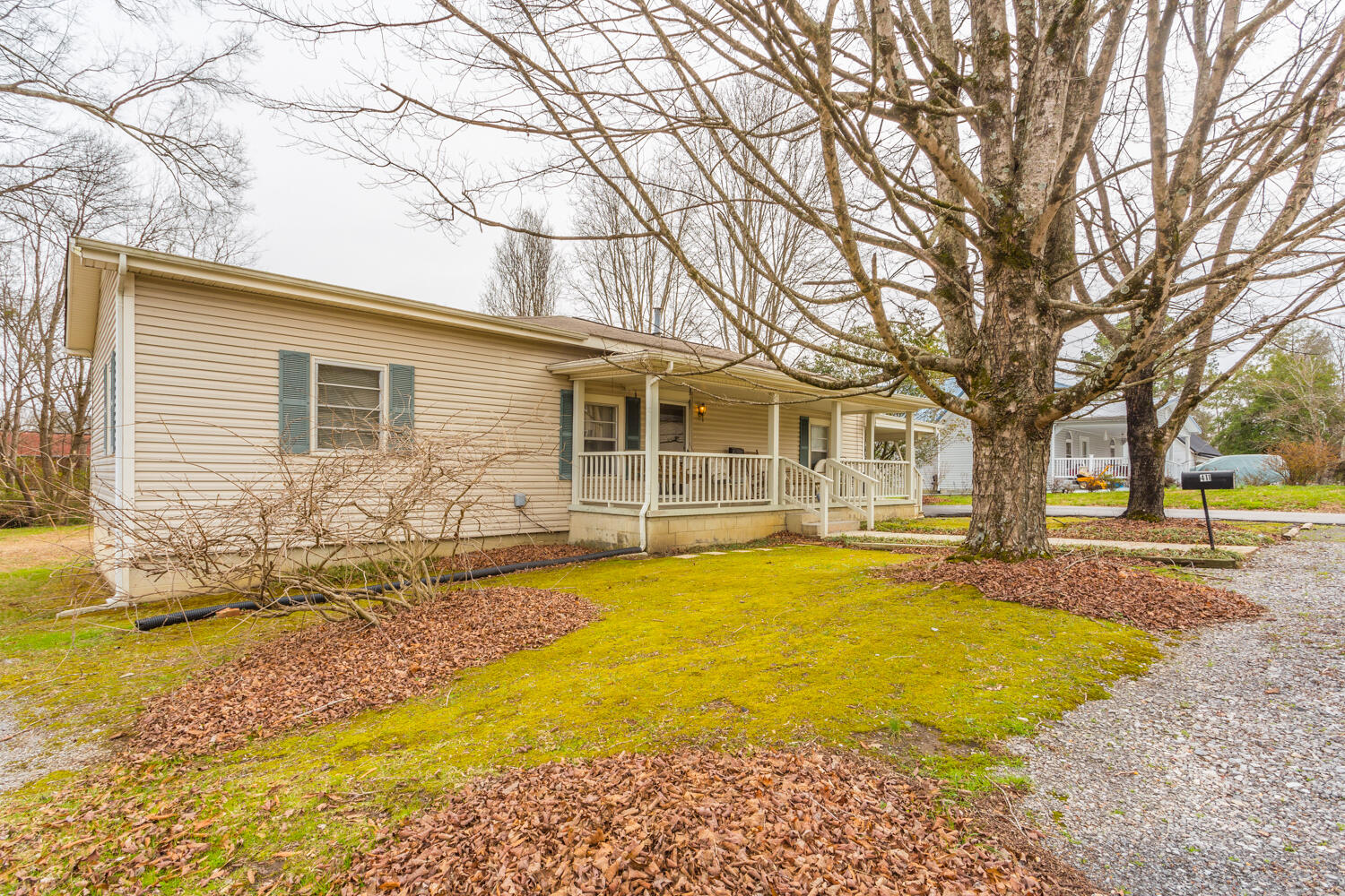 411 S Chattanooga Street, LaFayette