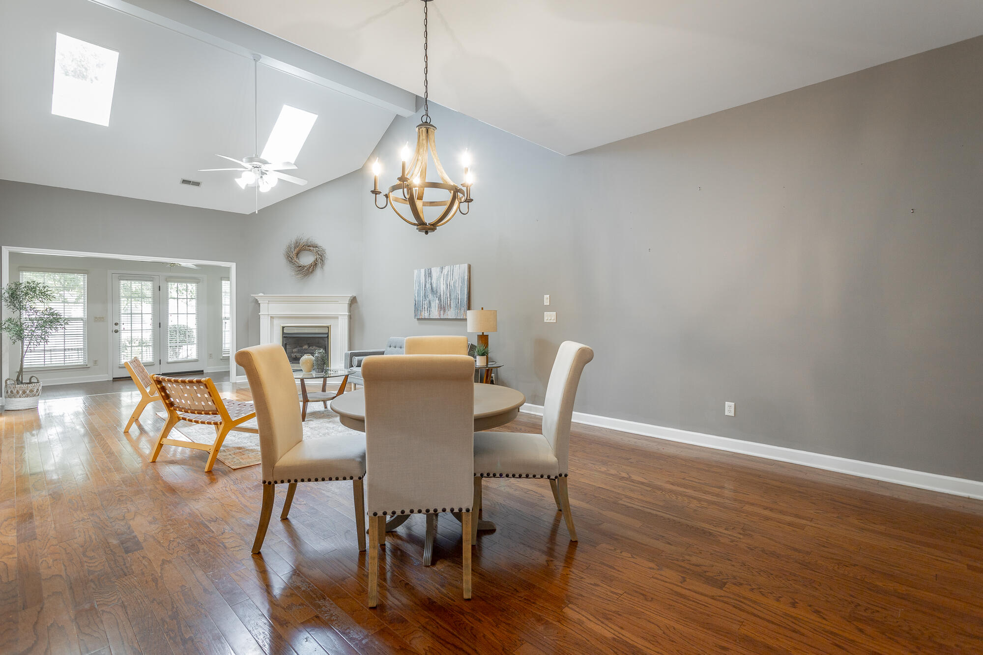 2412 Columbine Trail