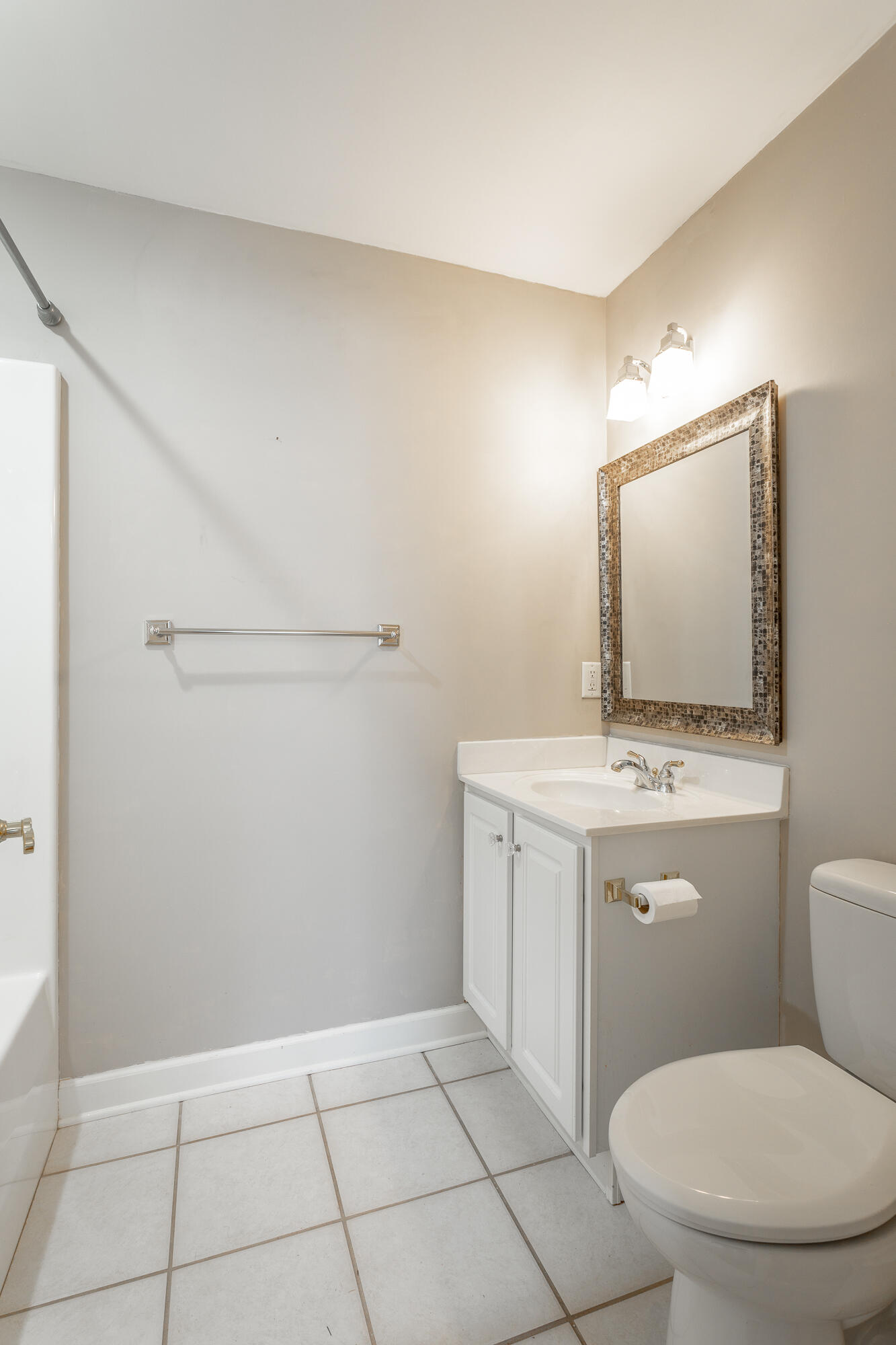 2412 Columbine Trail