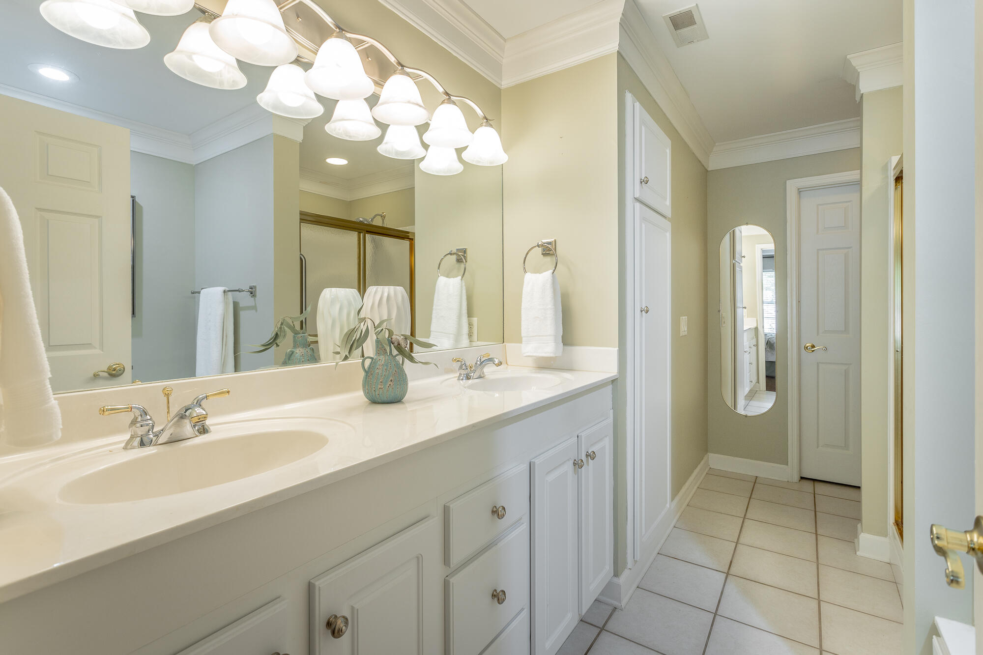 2412 Columbine Trail