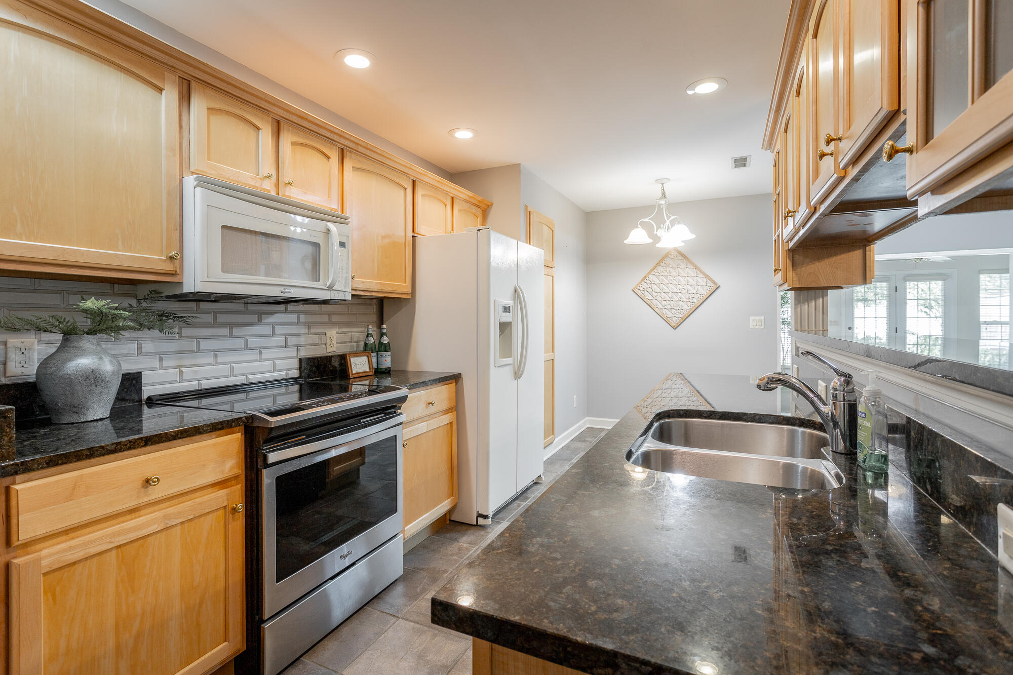 2412 Columbine Trail