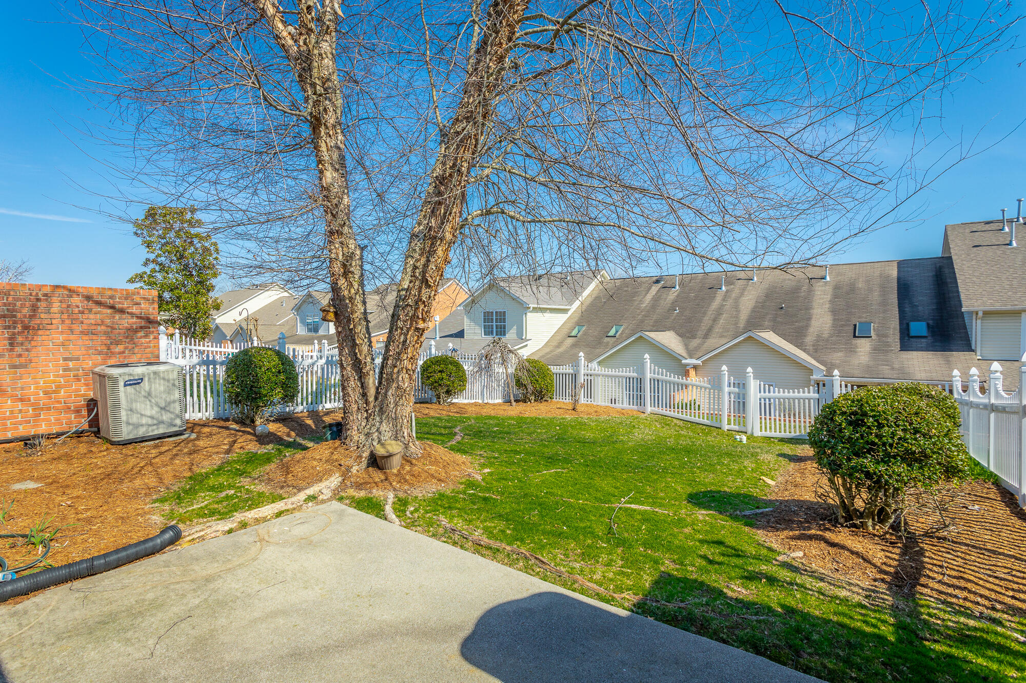 2412 Columbine Trail