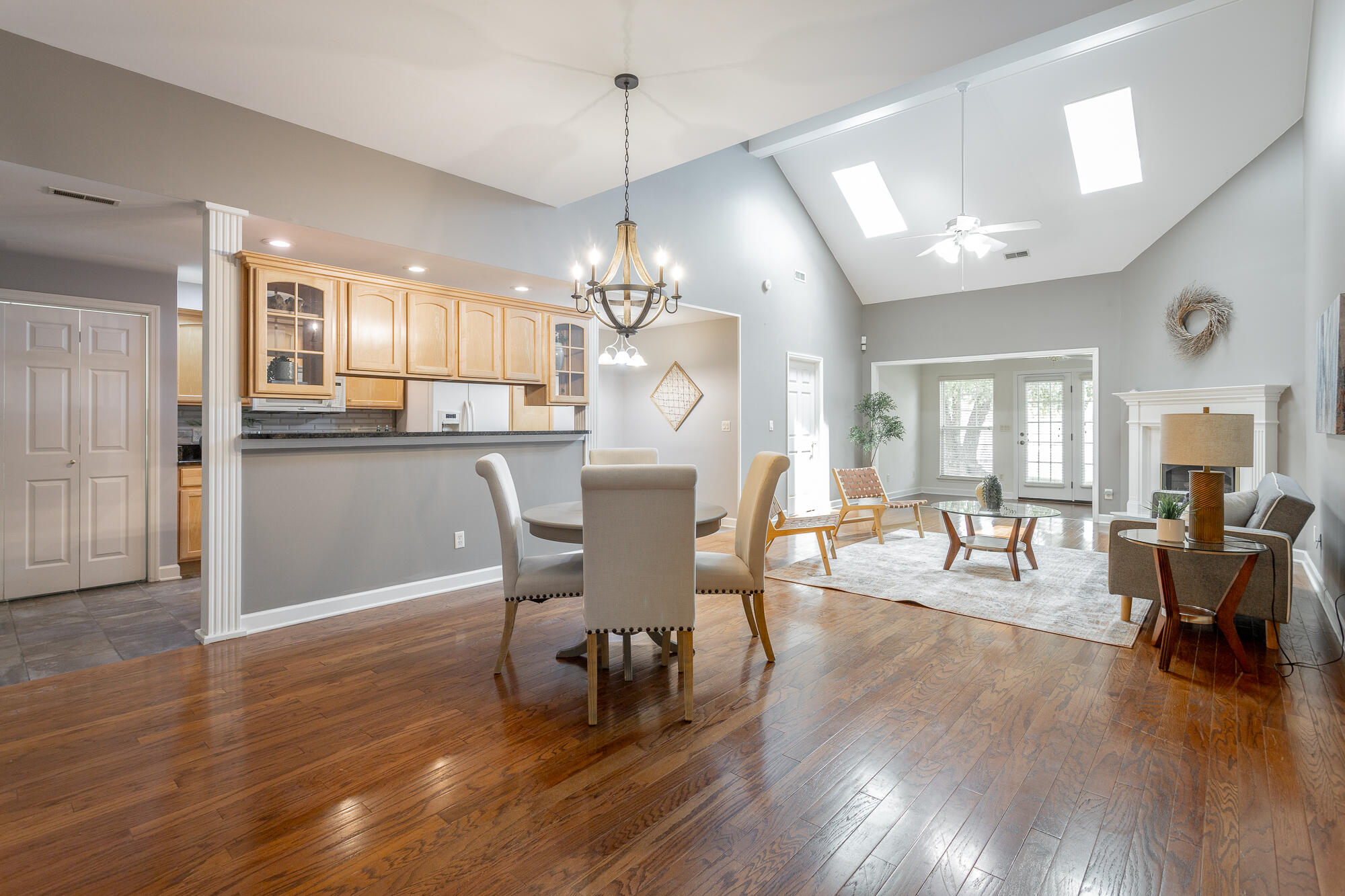 2412 Columbine Trail