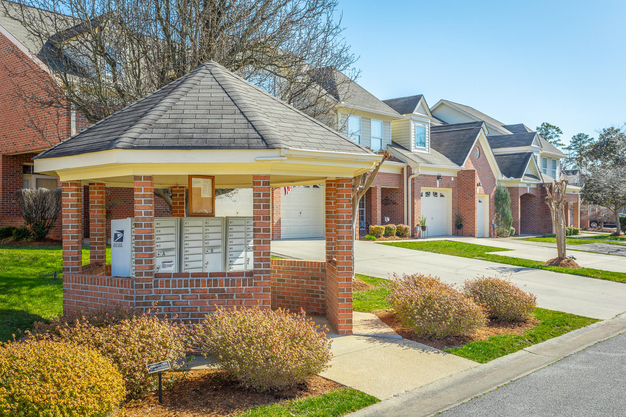 2412 Columbine Trail