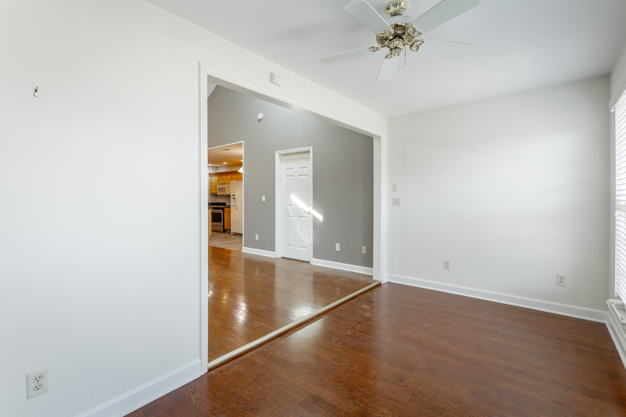 2412 Columbine Trail