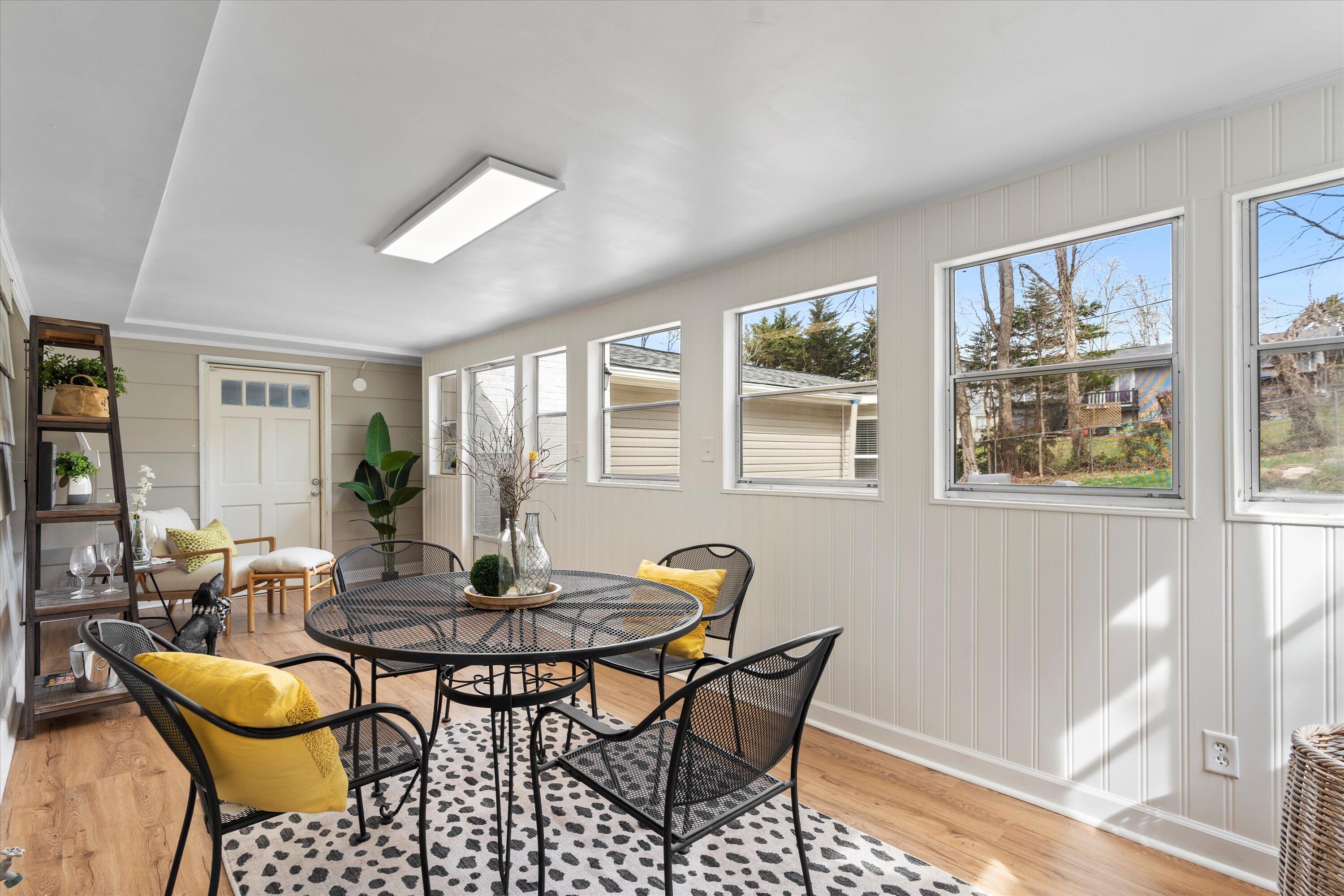 15 Abelia Ln