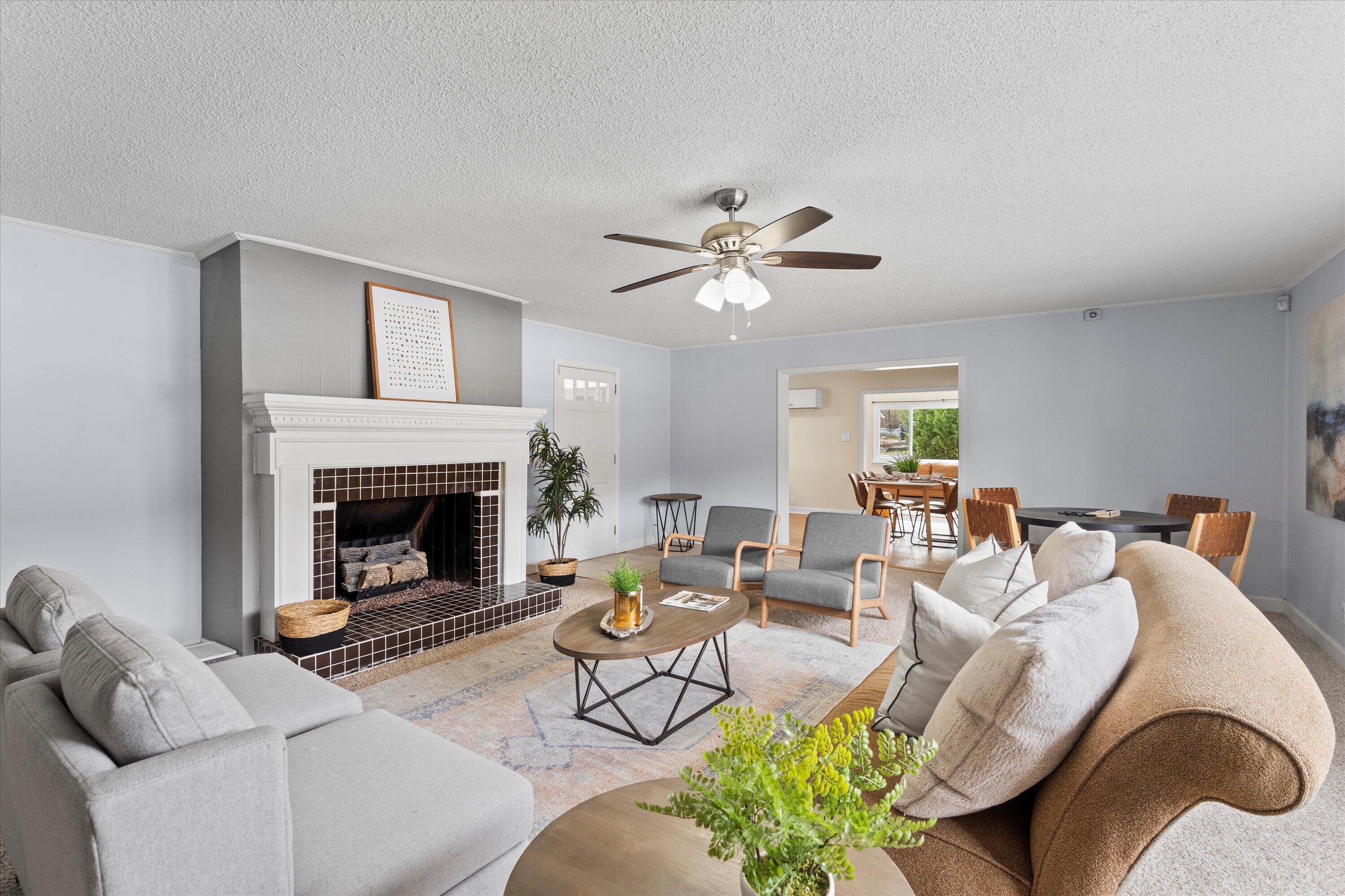 15 Abelia Ln