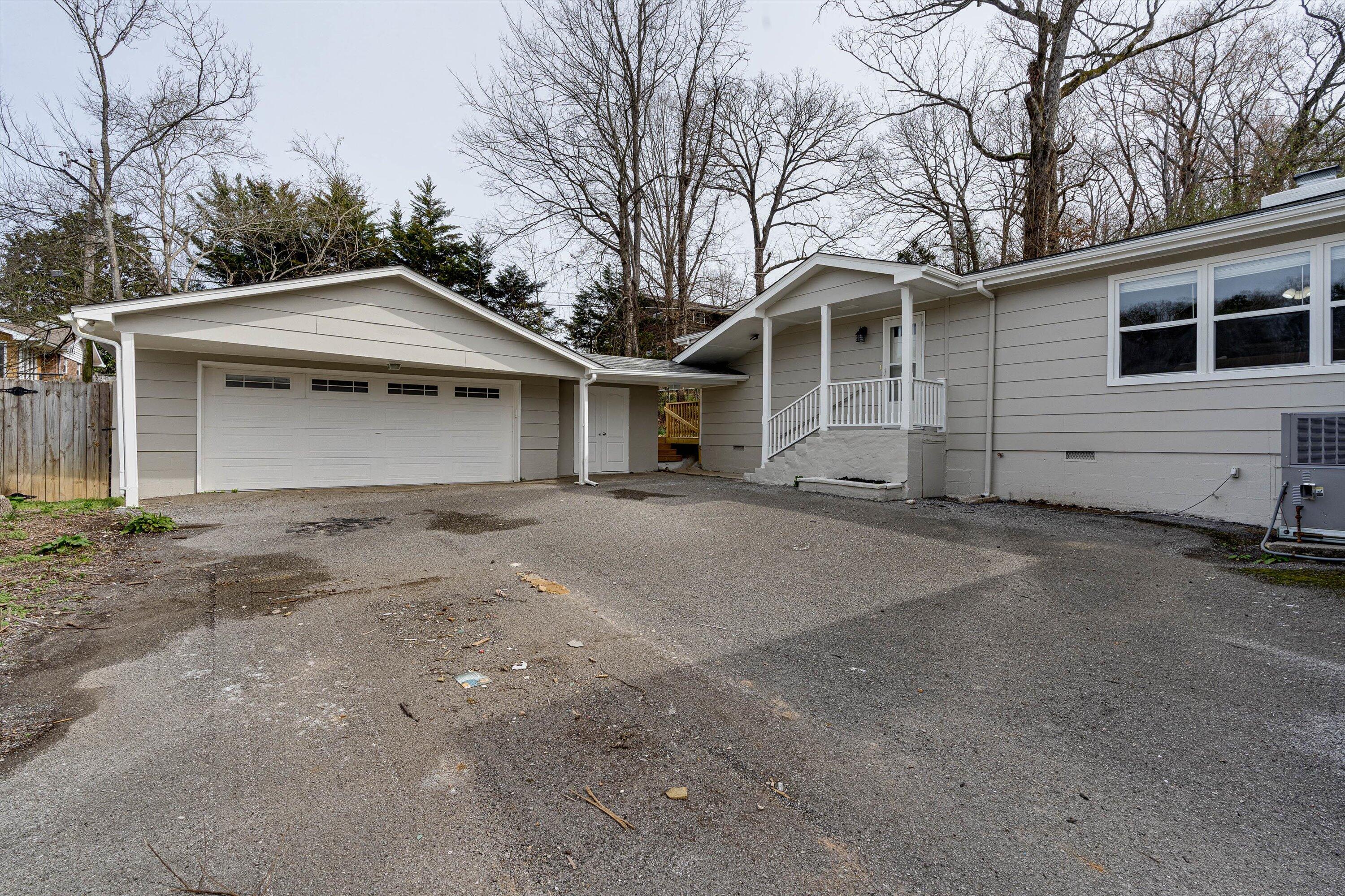 15 Abelia Ln