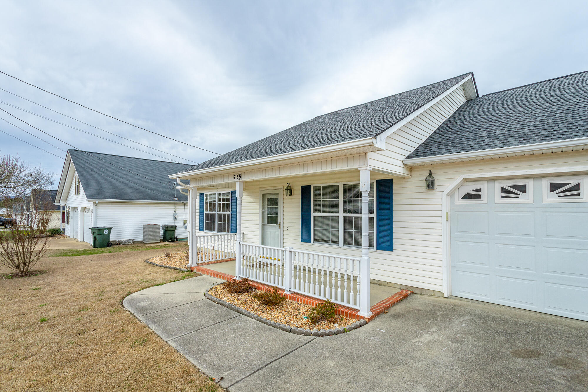 739 Colony Cir