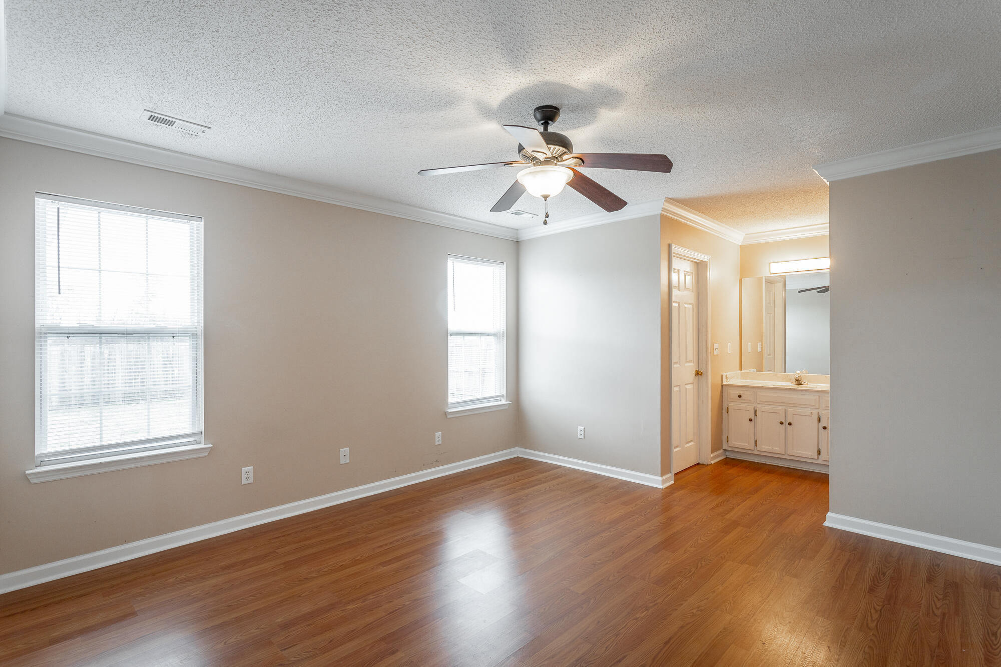 739 Colony Cir
