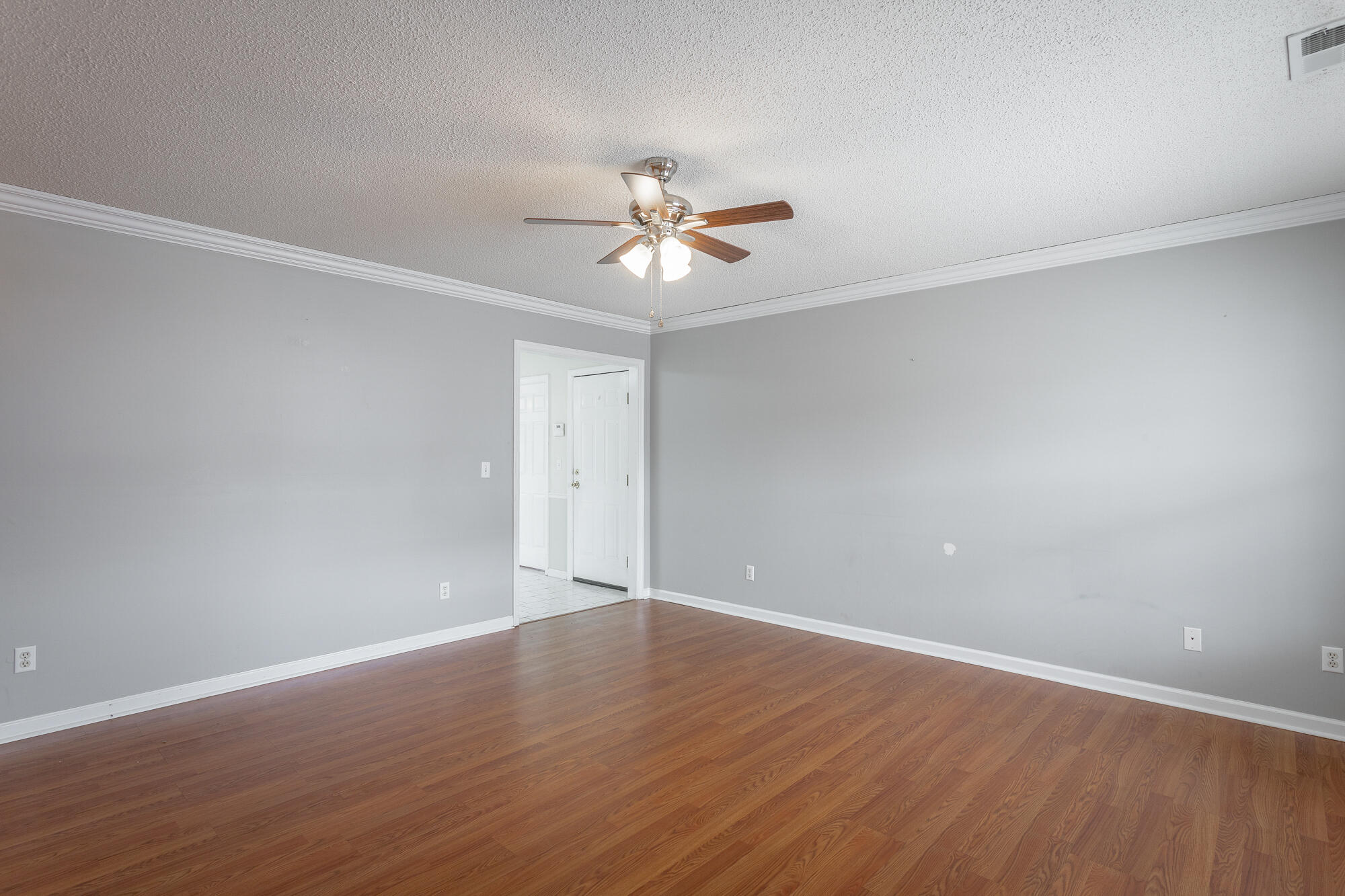 739 Colony Cir