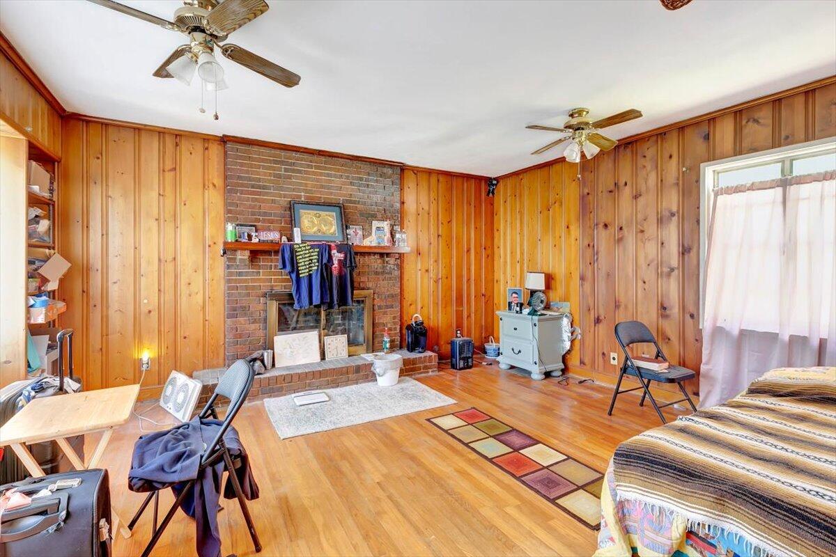 315 Hemphill Ave