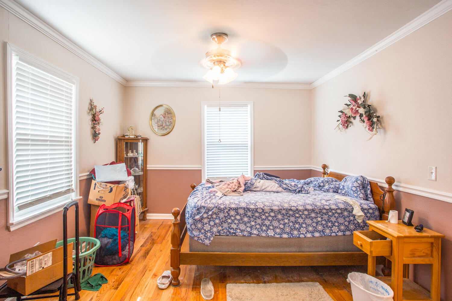 1307 Kelly St