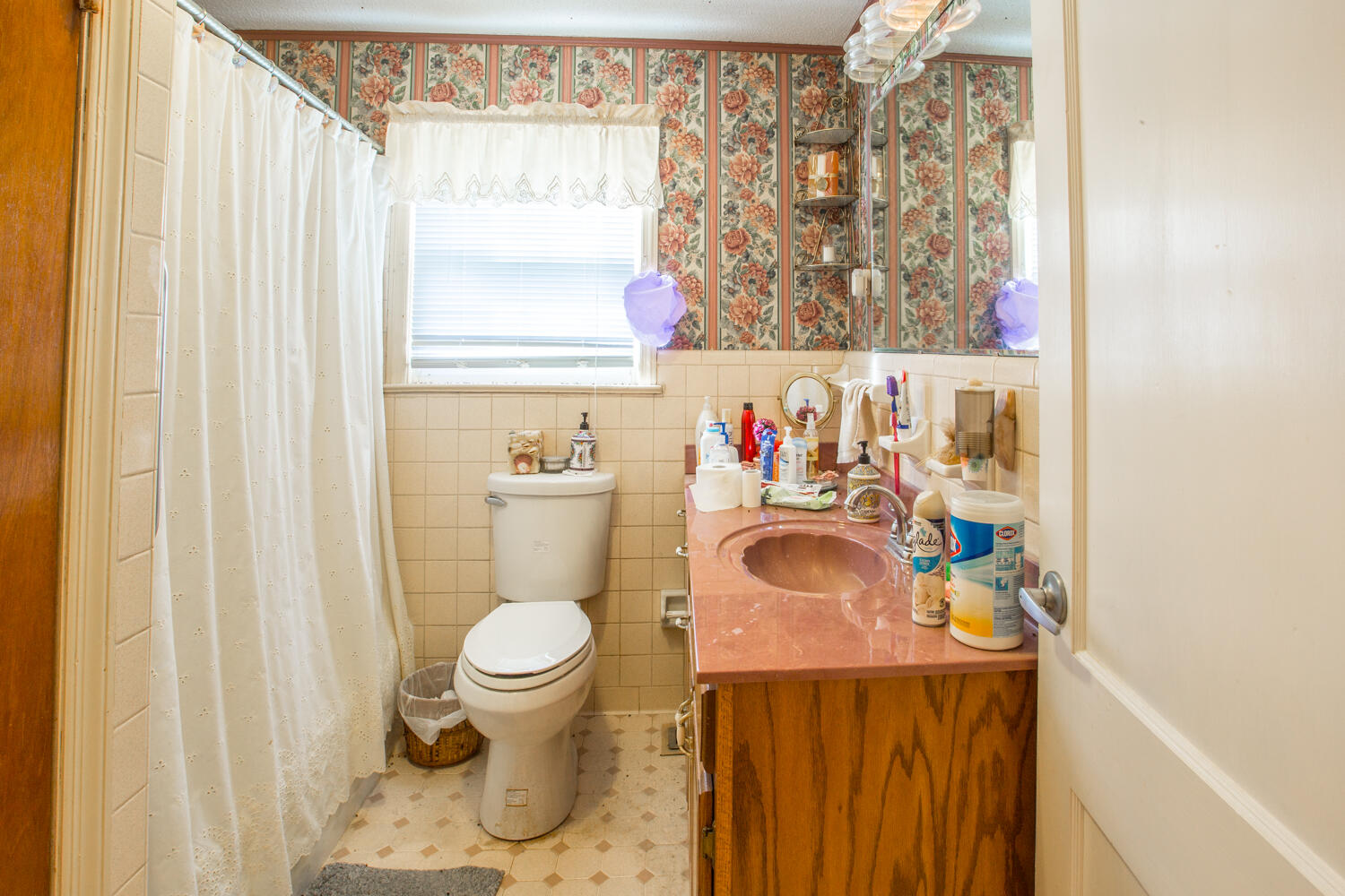 1307 Kelly St