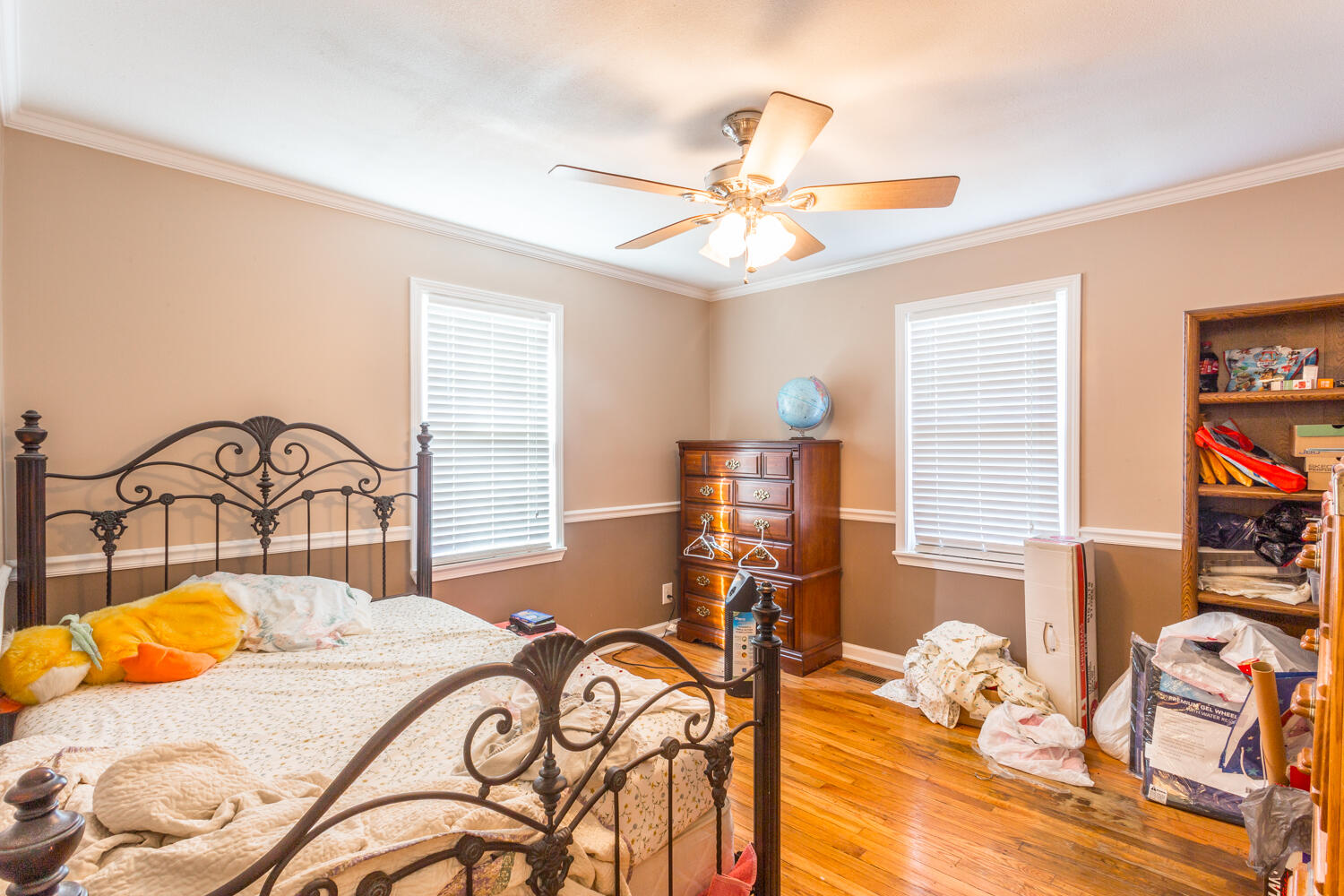 1307 Kelly St