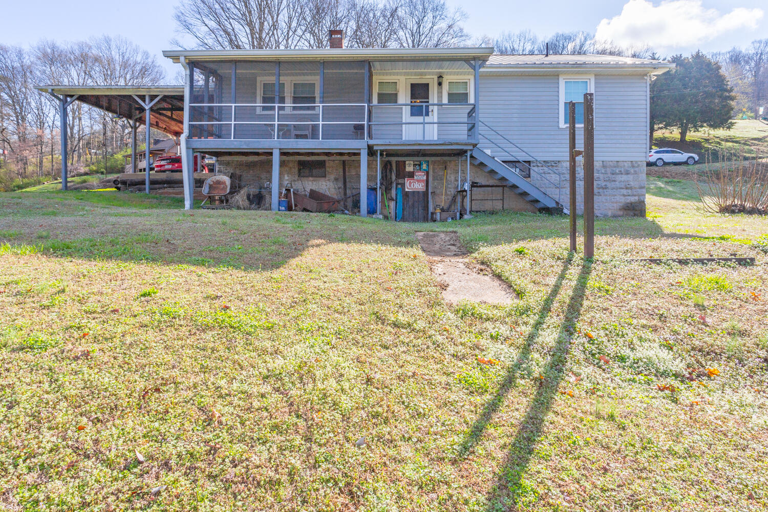 1307 Kelly St