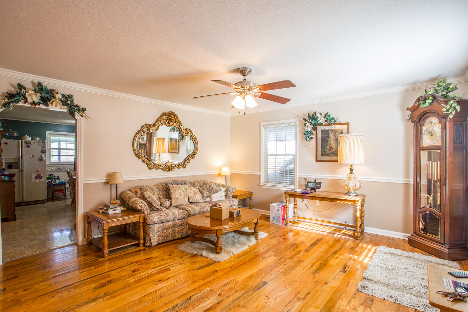 1307 Kelly St
