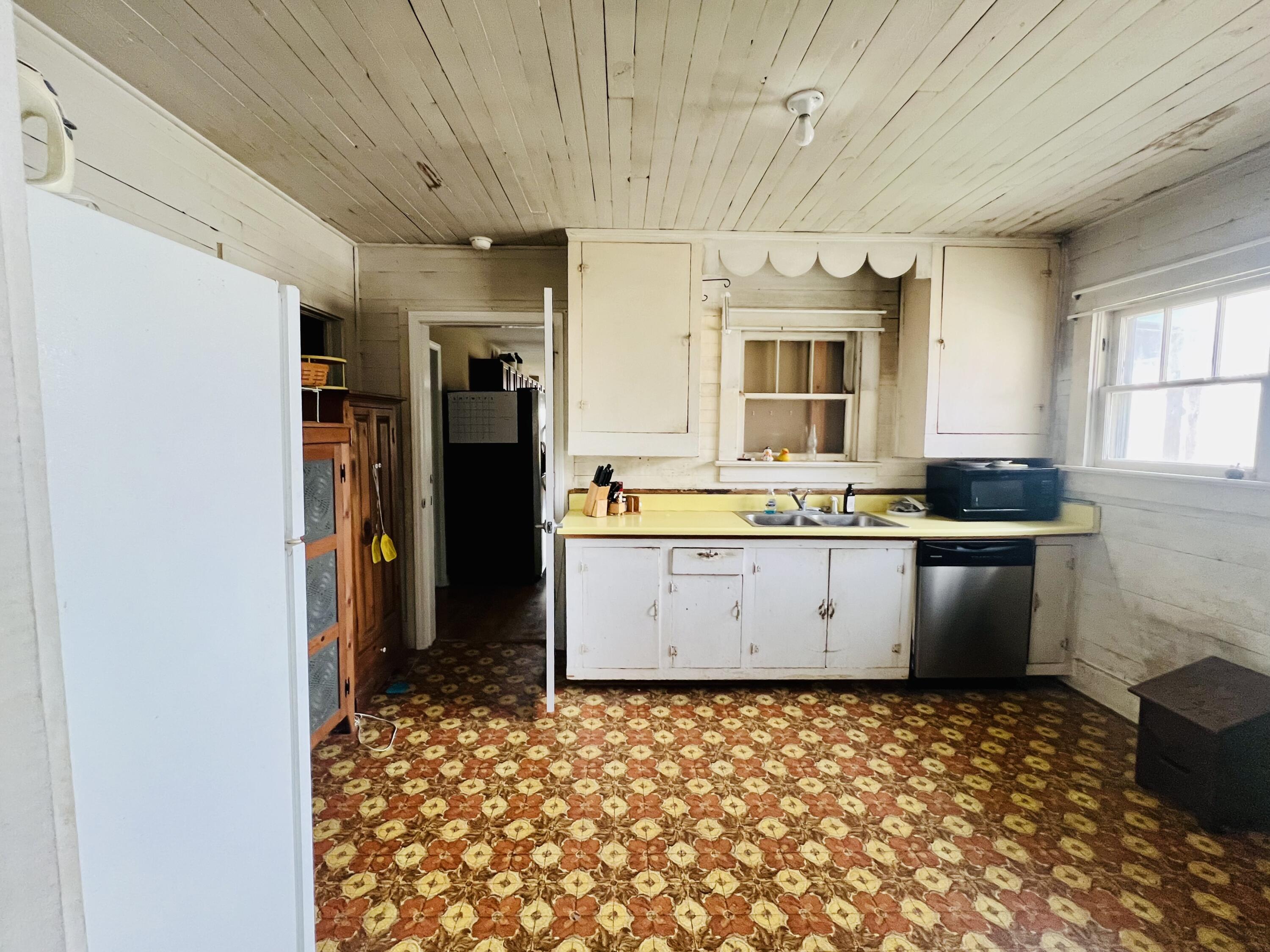 4976 Stewart Road