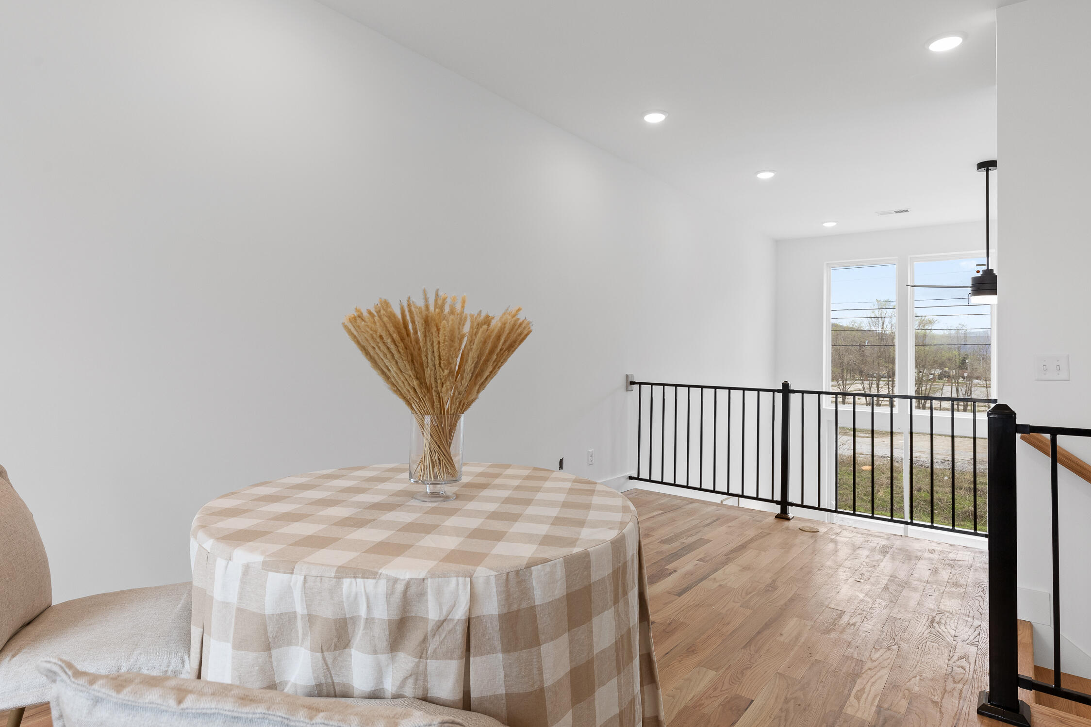 3303 Aberdeen Row