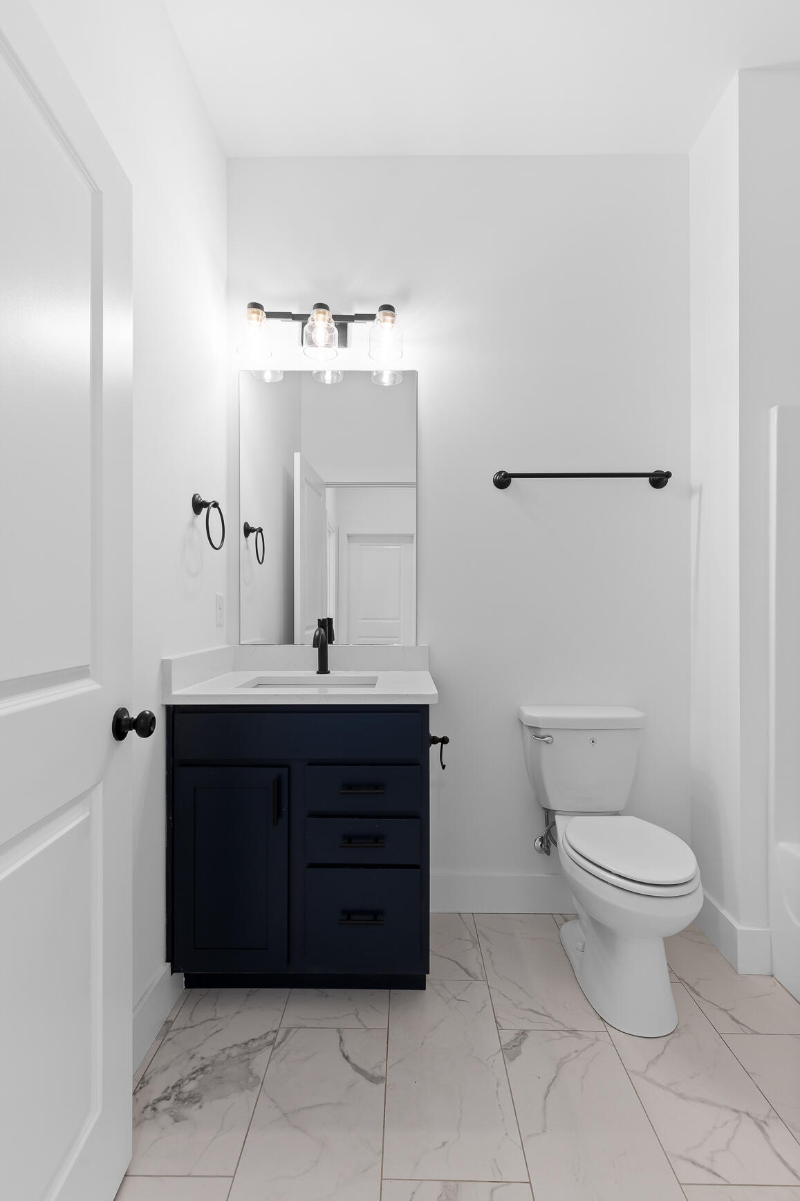 3303 Aberdeen Row