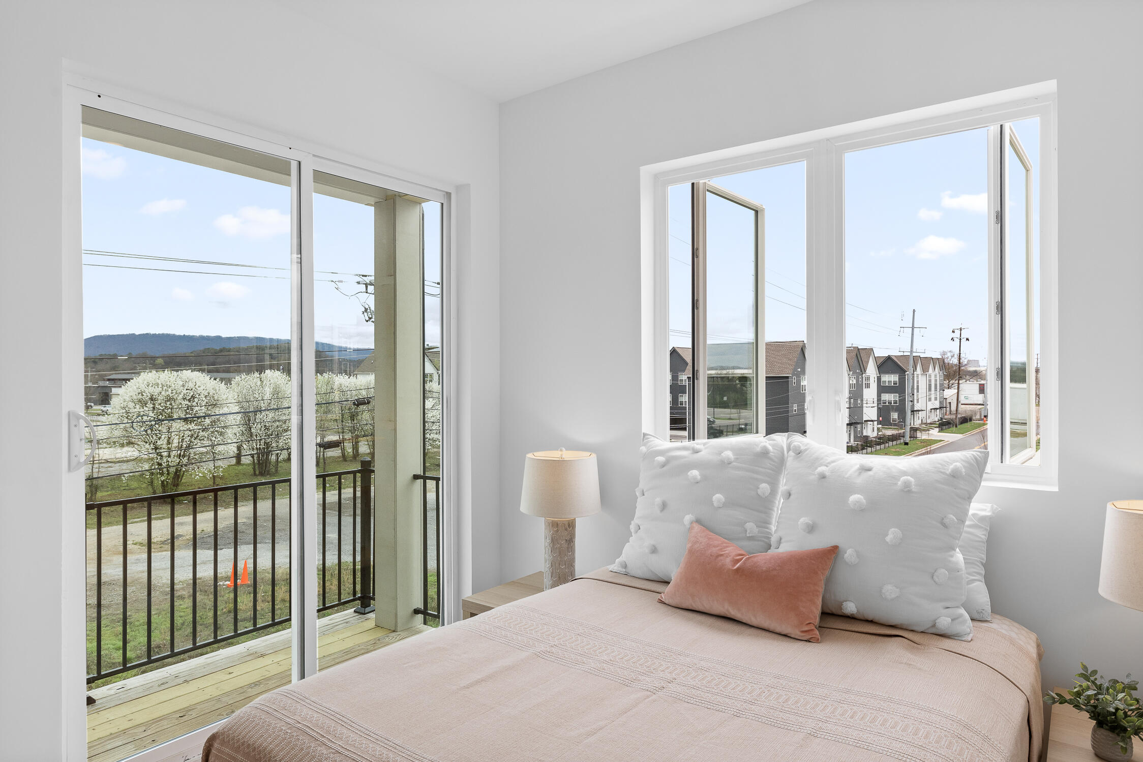 3303 Aberdeen Row