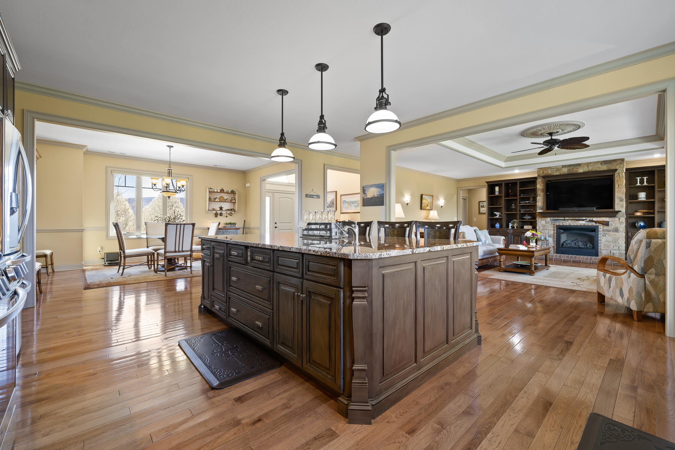 162 Farmington Ln