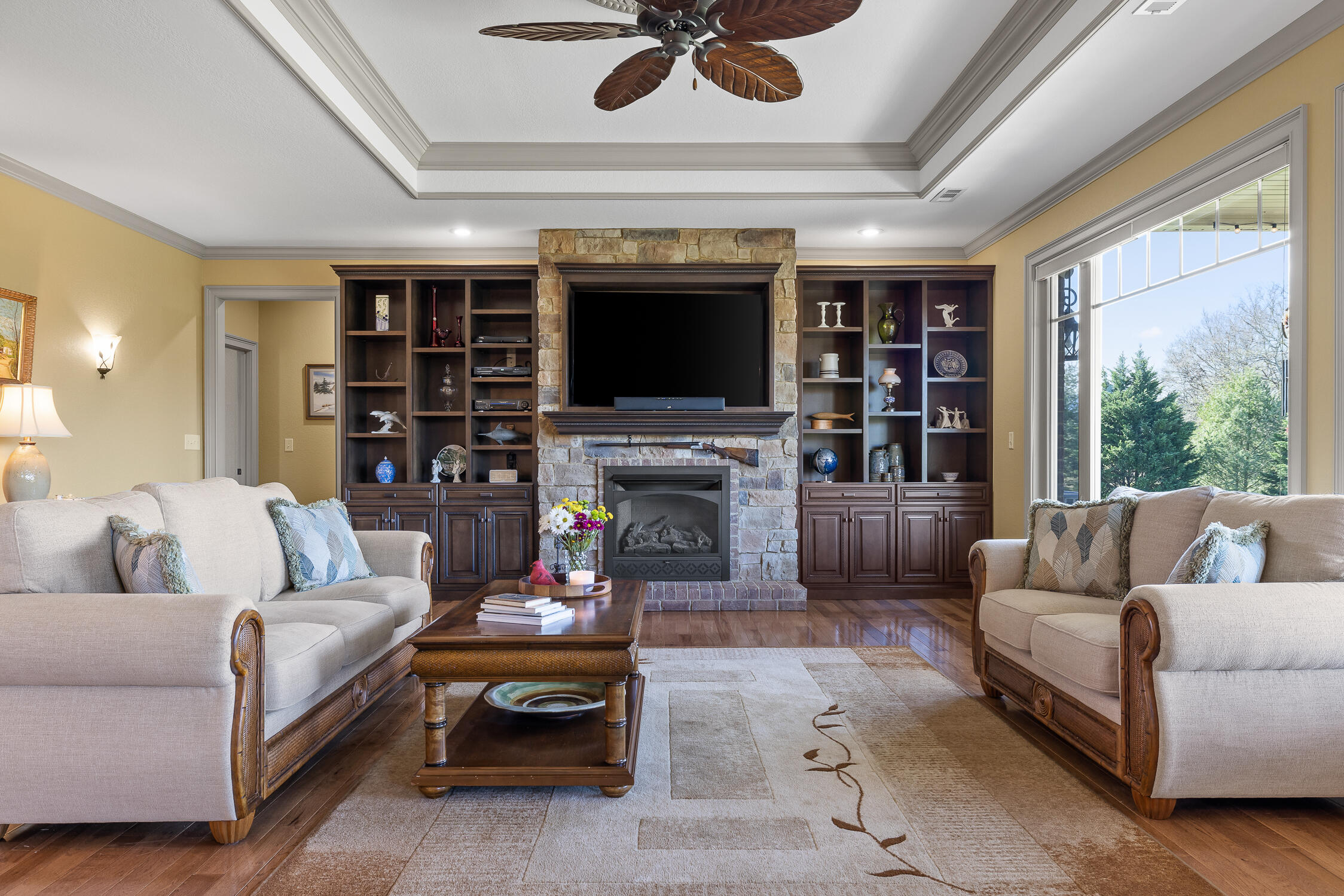 162 Farmington Ln