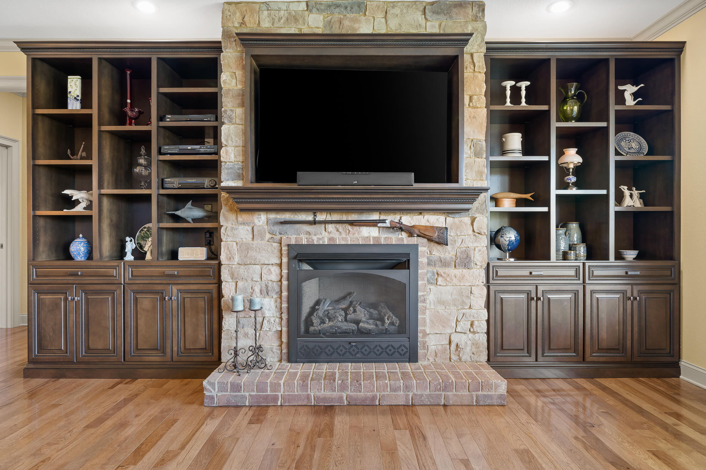 162 Farmington Ln