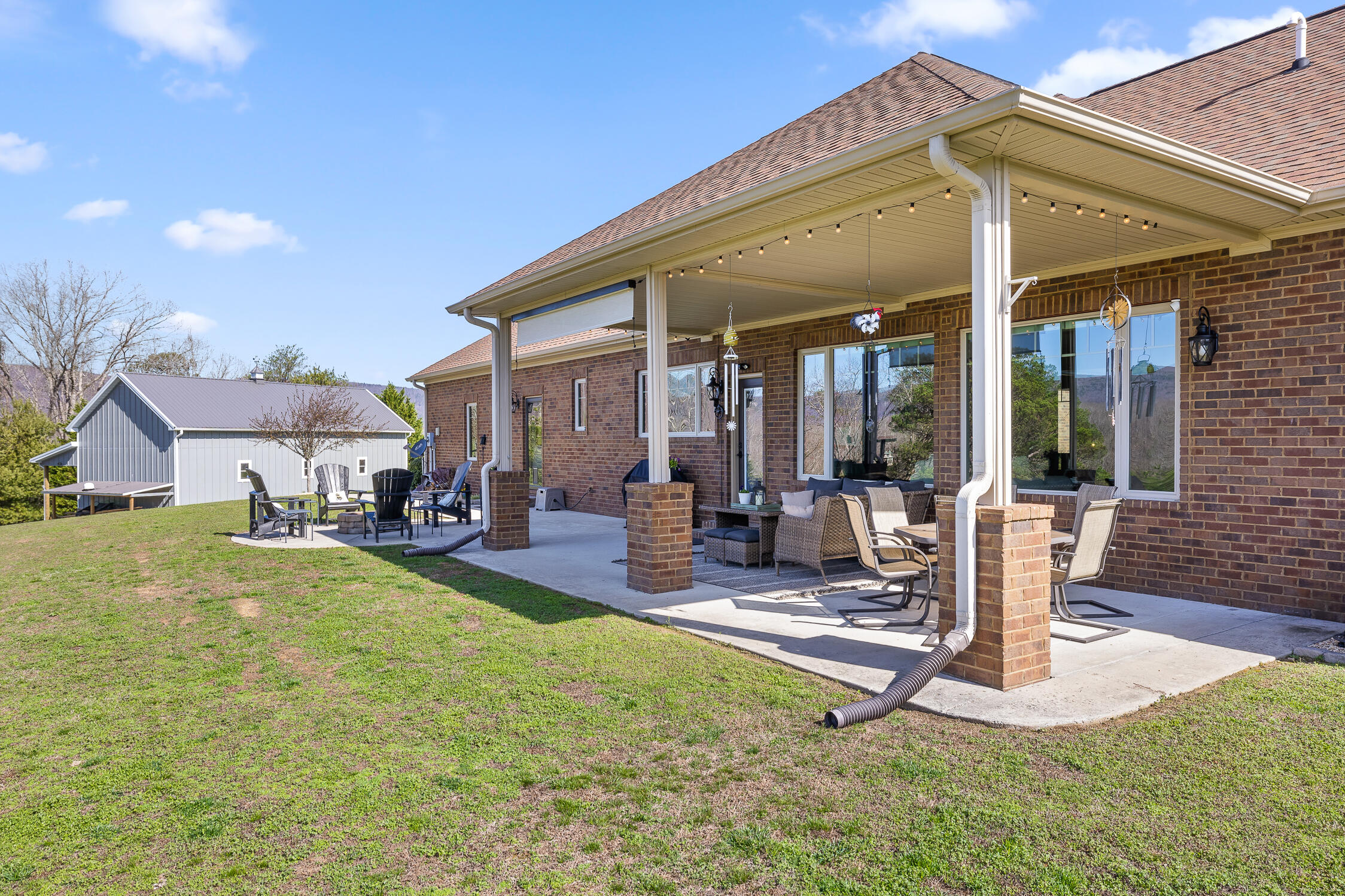 162 Farmington Ln