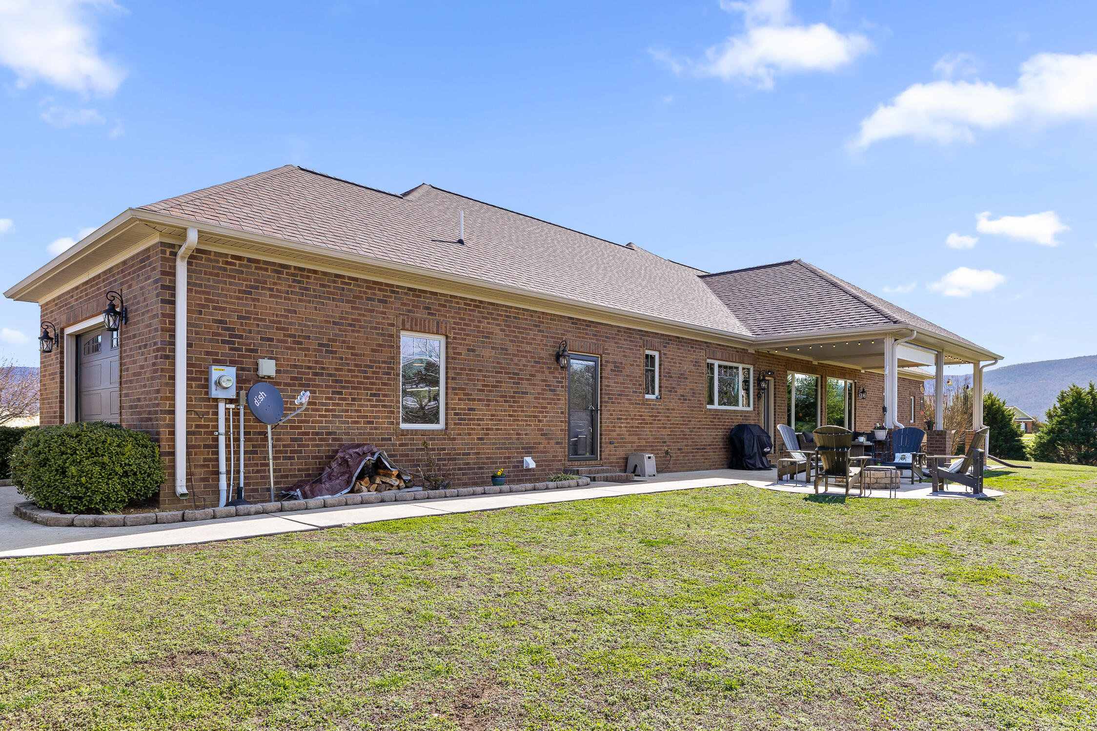 162 Farmington Ln