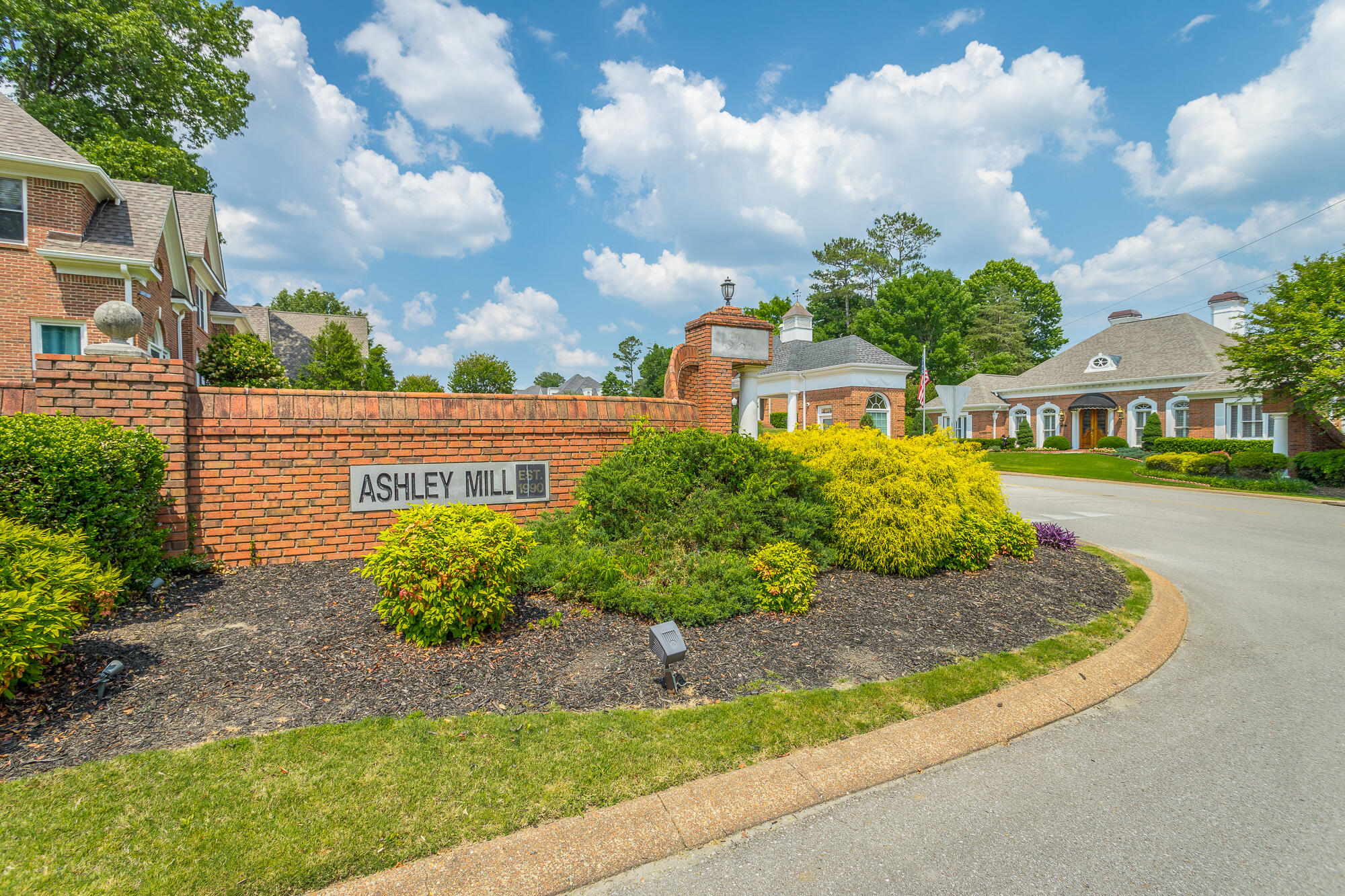 8115 Gatehouse Crossing