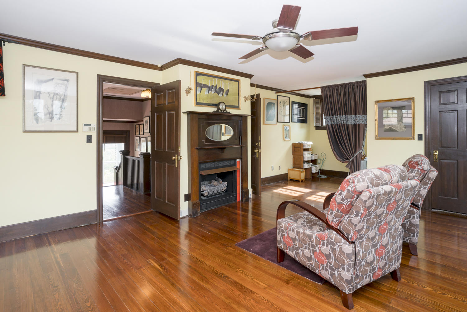 3224 S Crest Pl