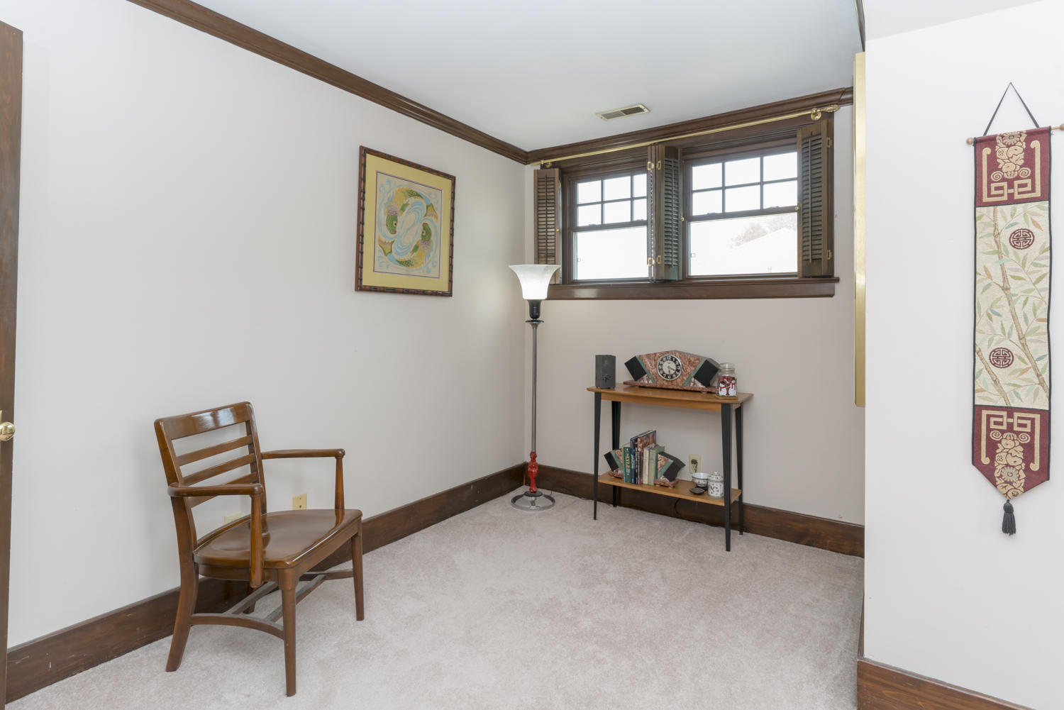 3224 S Crest Pl