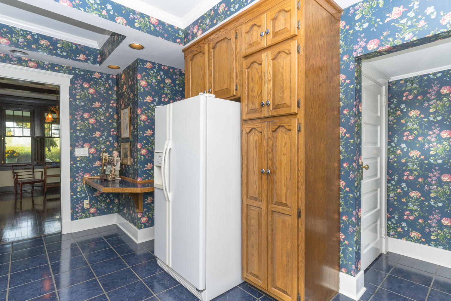 3224 S Crest Pl
