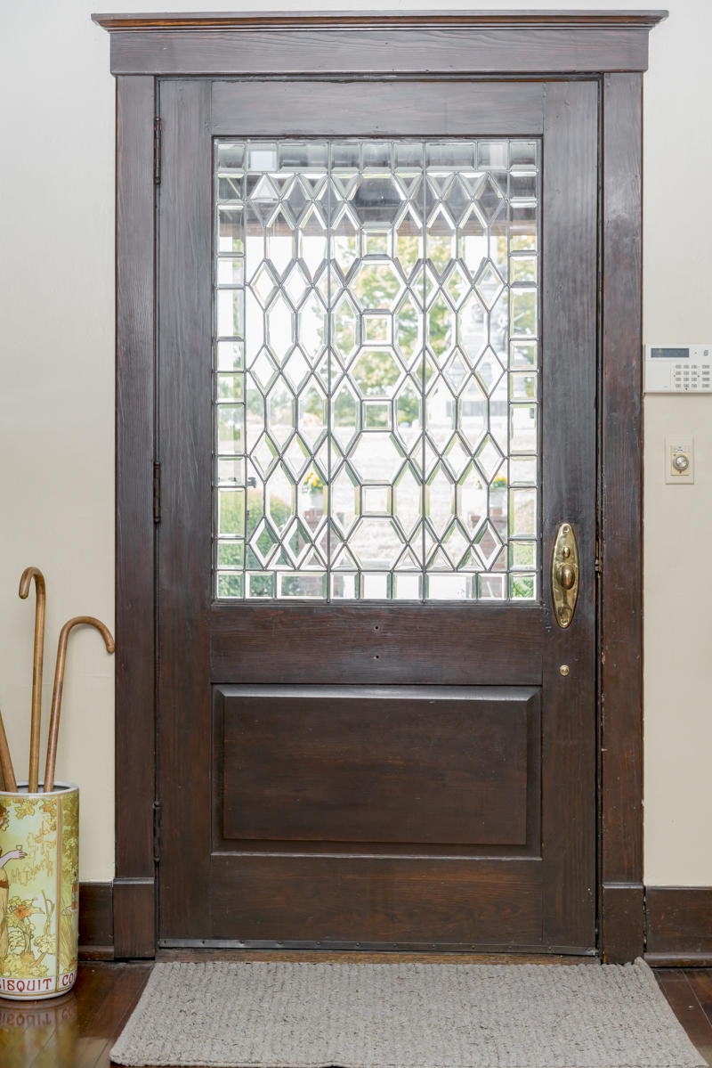 3224 S Crest Pl