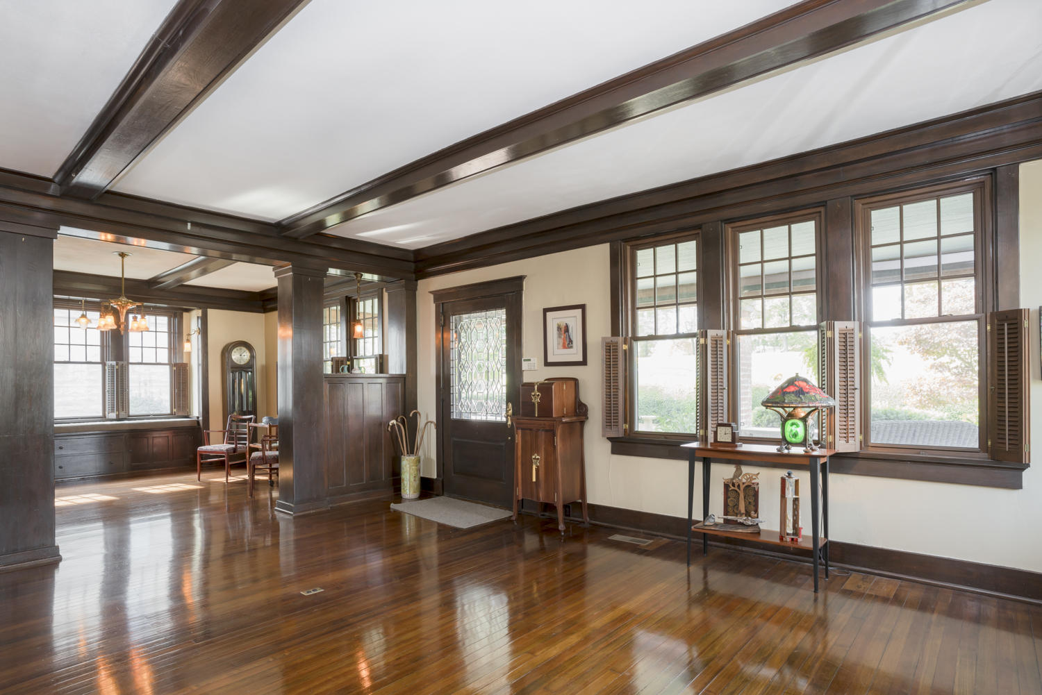 3224 S Crest Pl