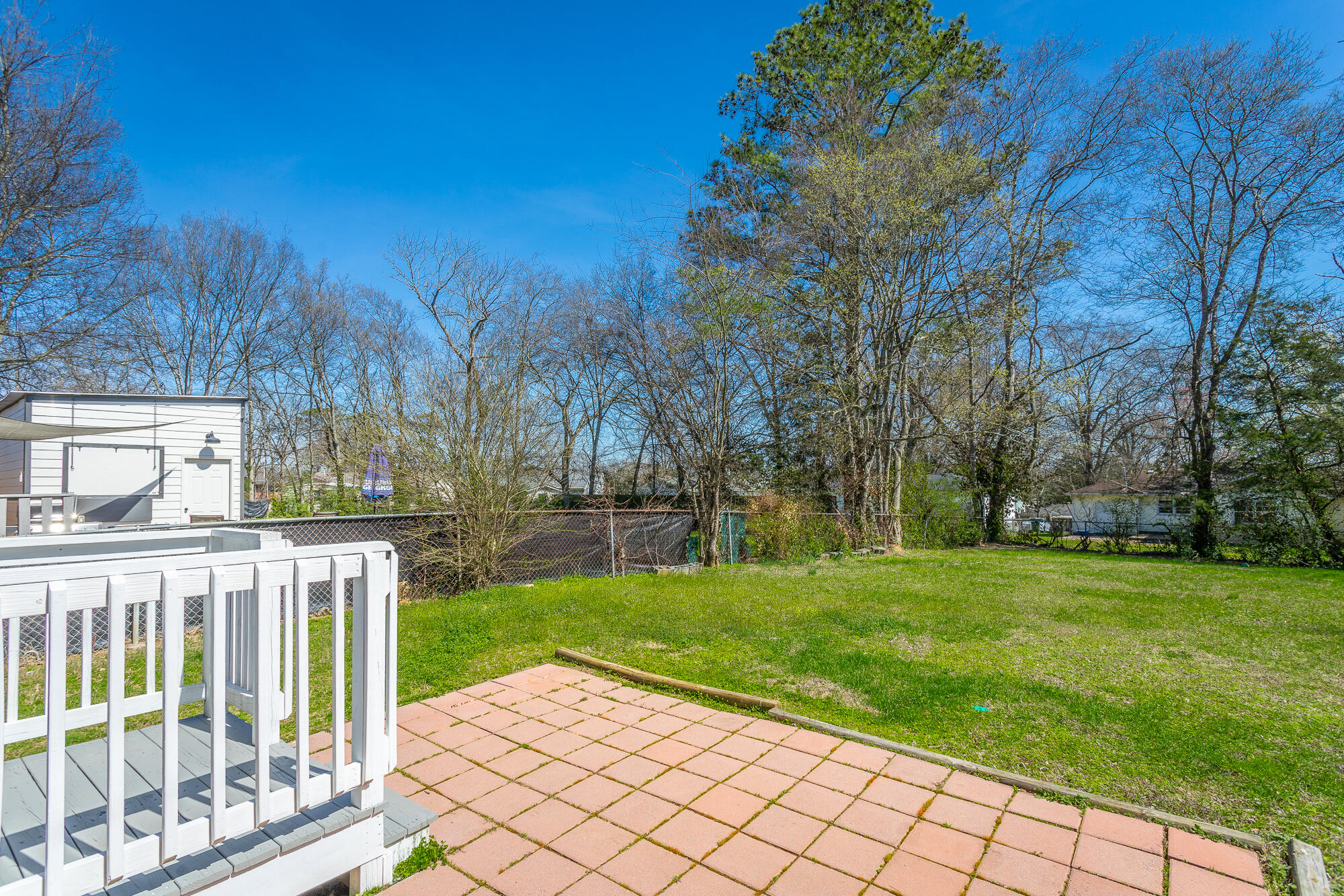15 Lee Circle