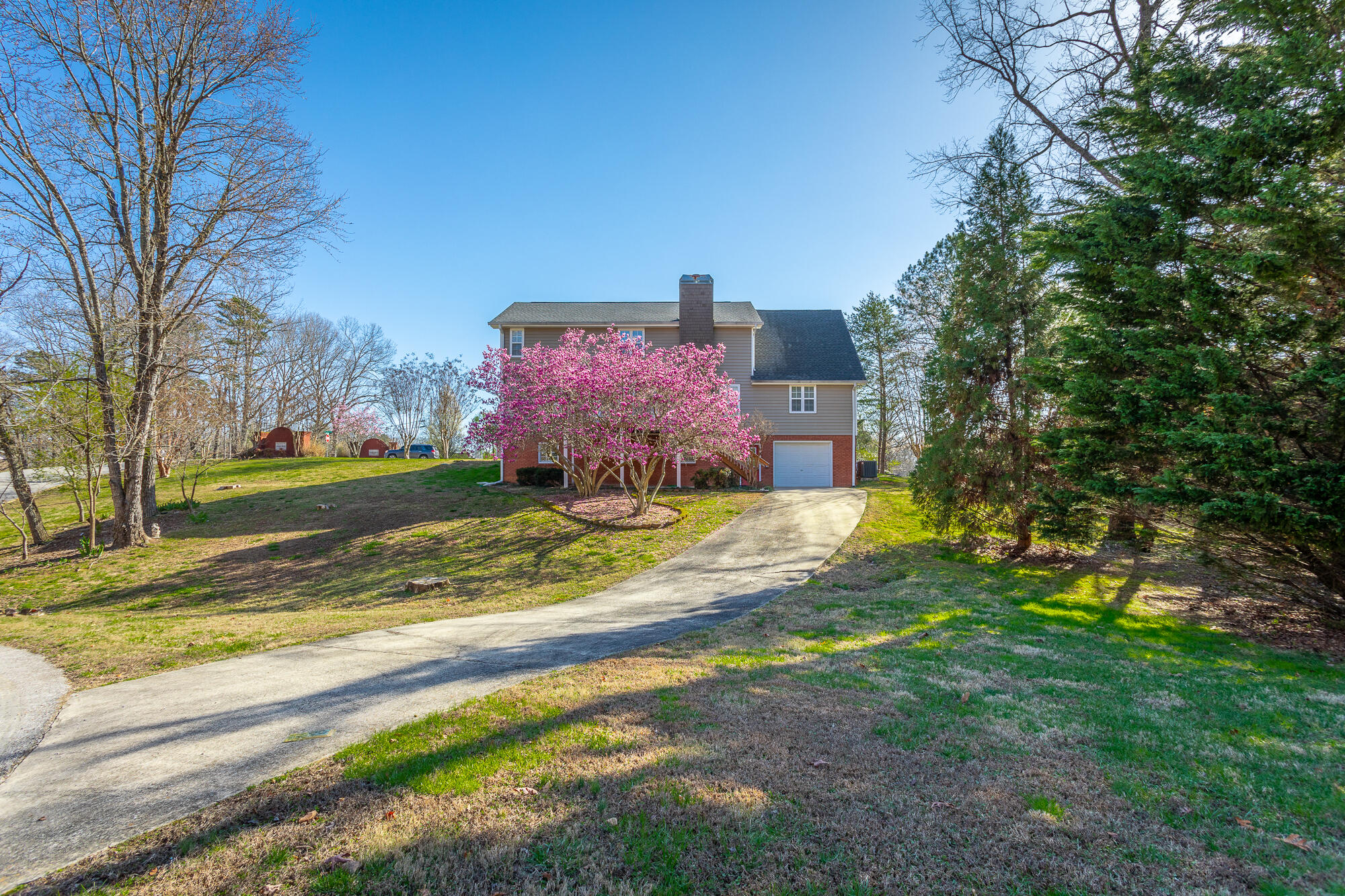 2801 Chapel Bend Drive