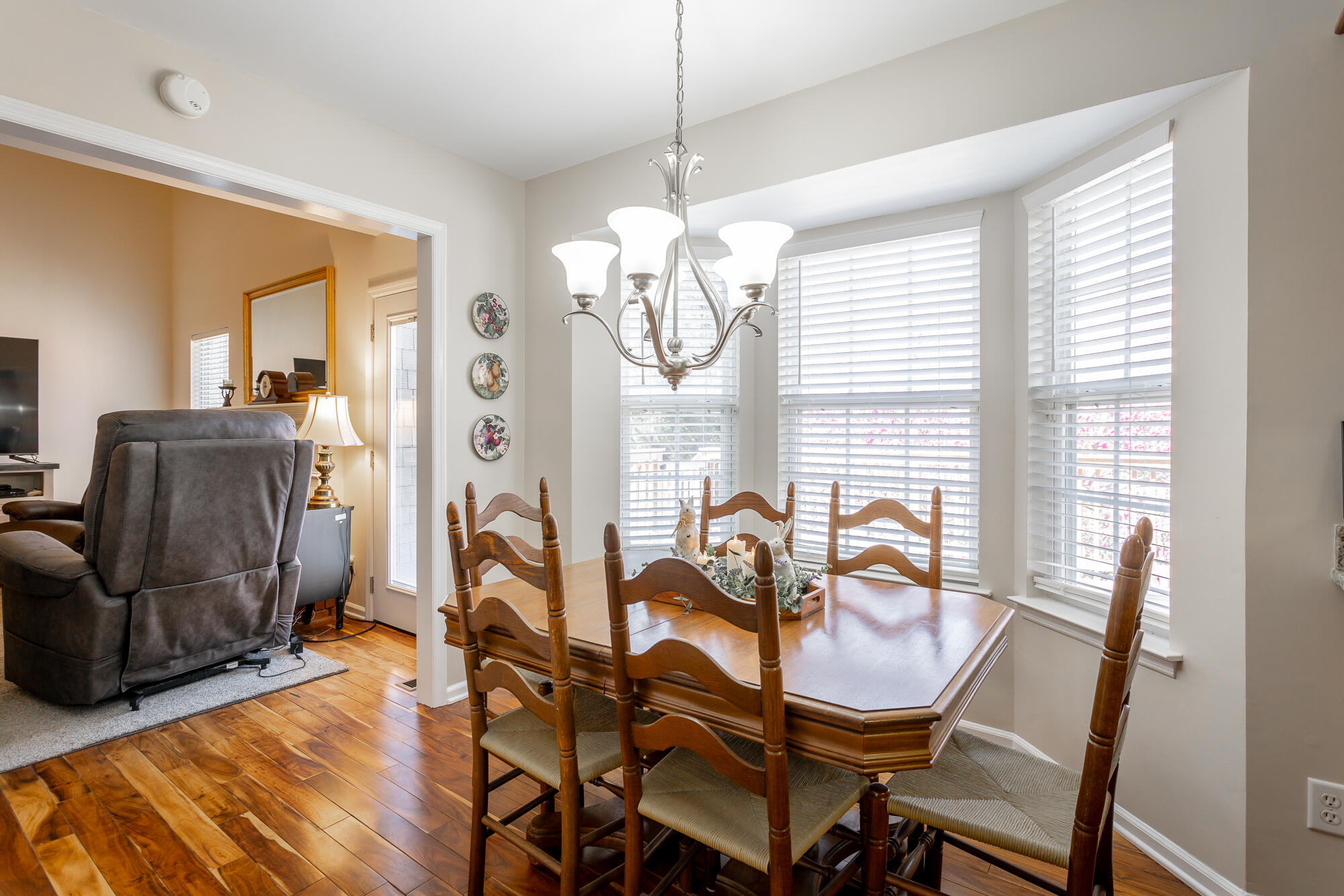 2801 Chapel Bend Drive