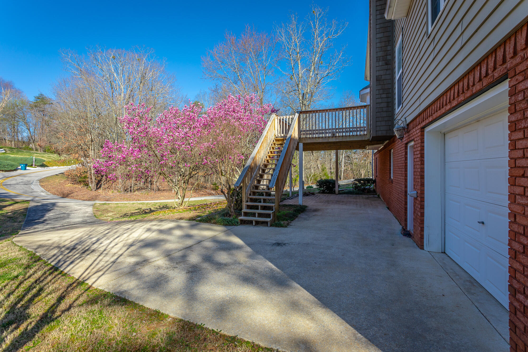 2801 Chapel Bend Drive