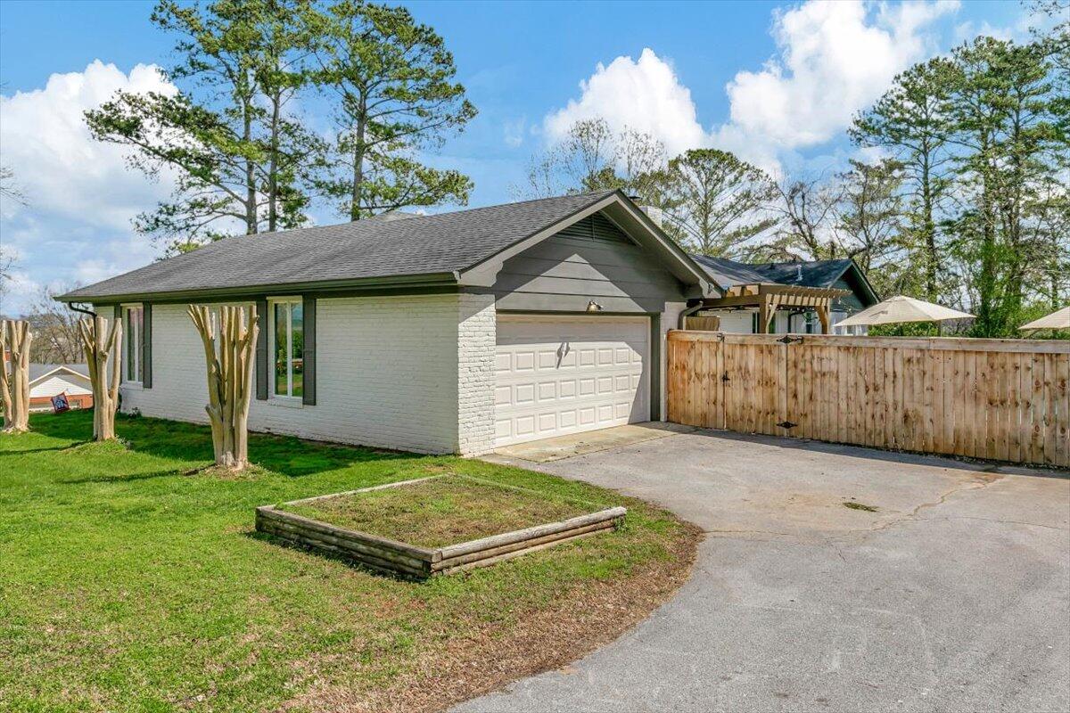 1700 Skyline Dr
