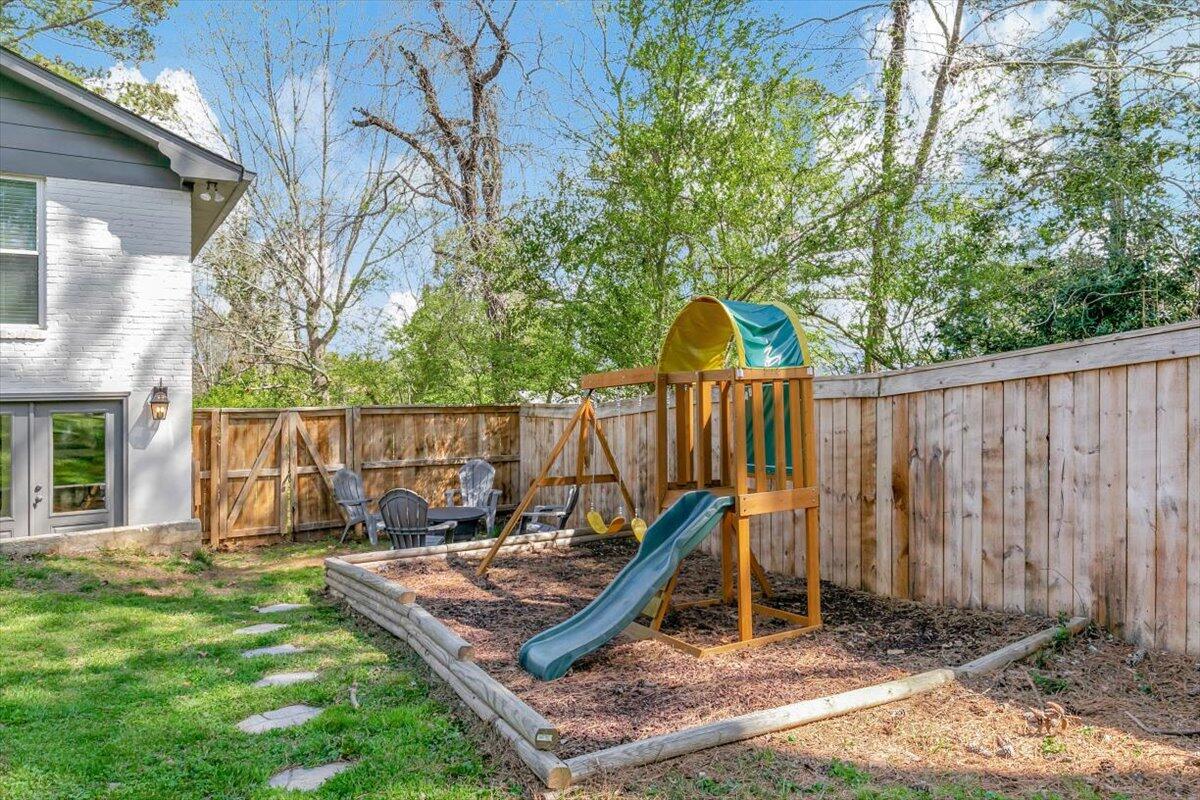 1700 Skyline Dr