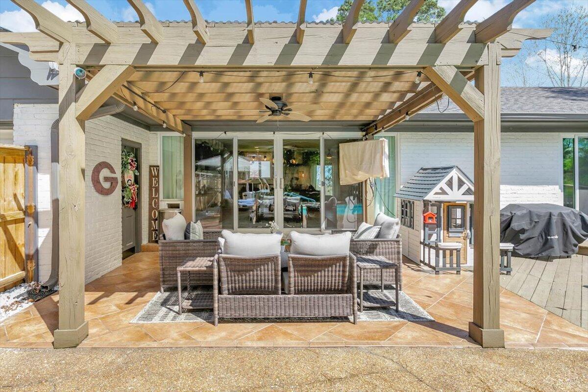 1700 Skyline Dr
