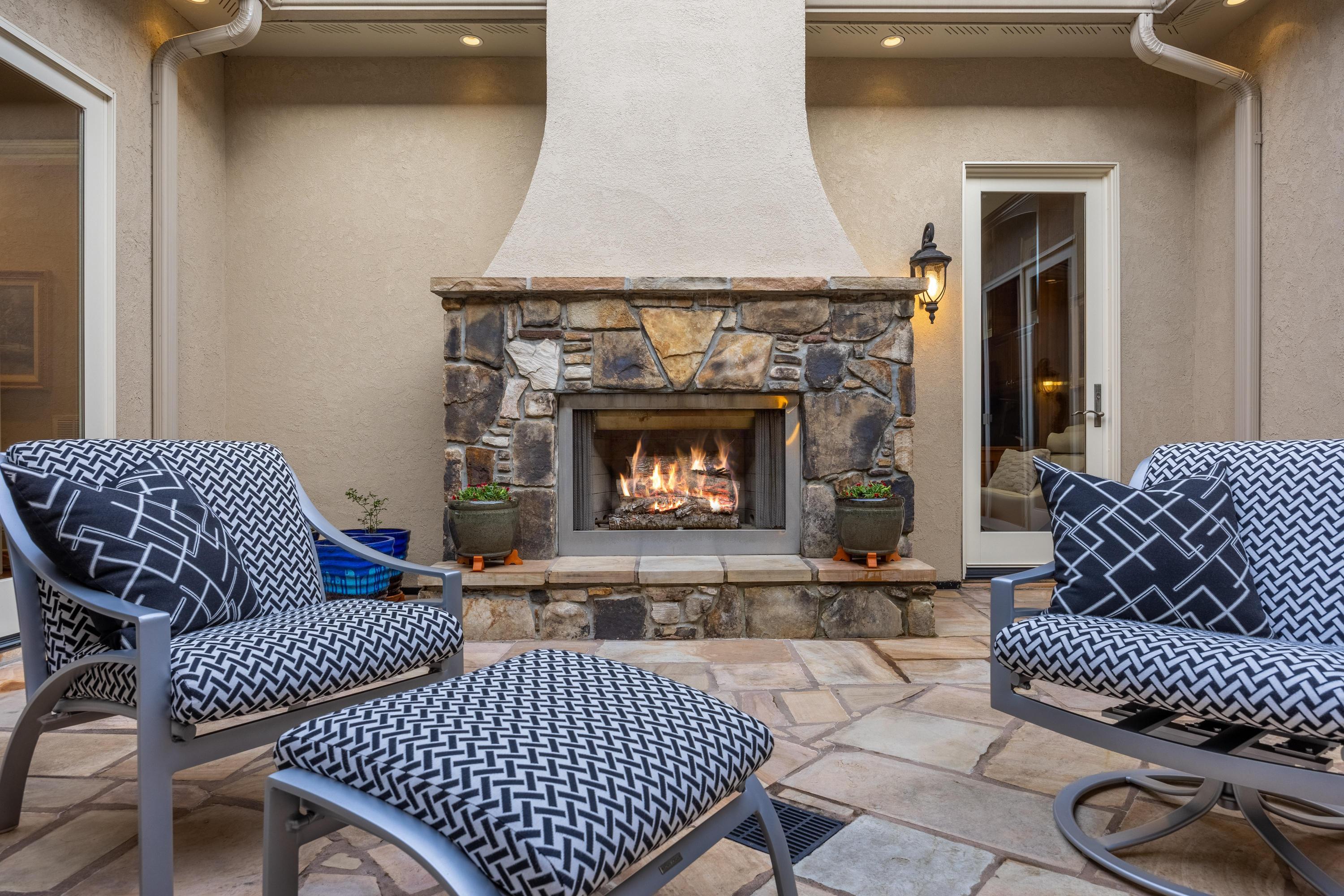 708 Black Creek Dr