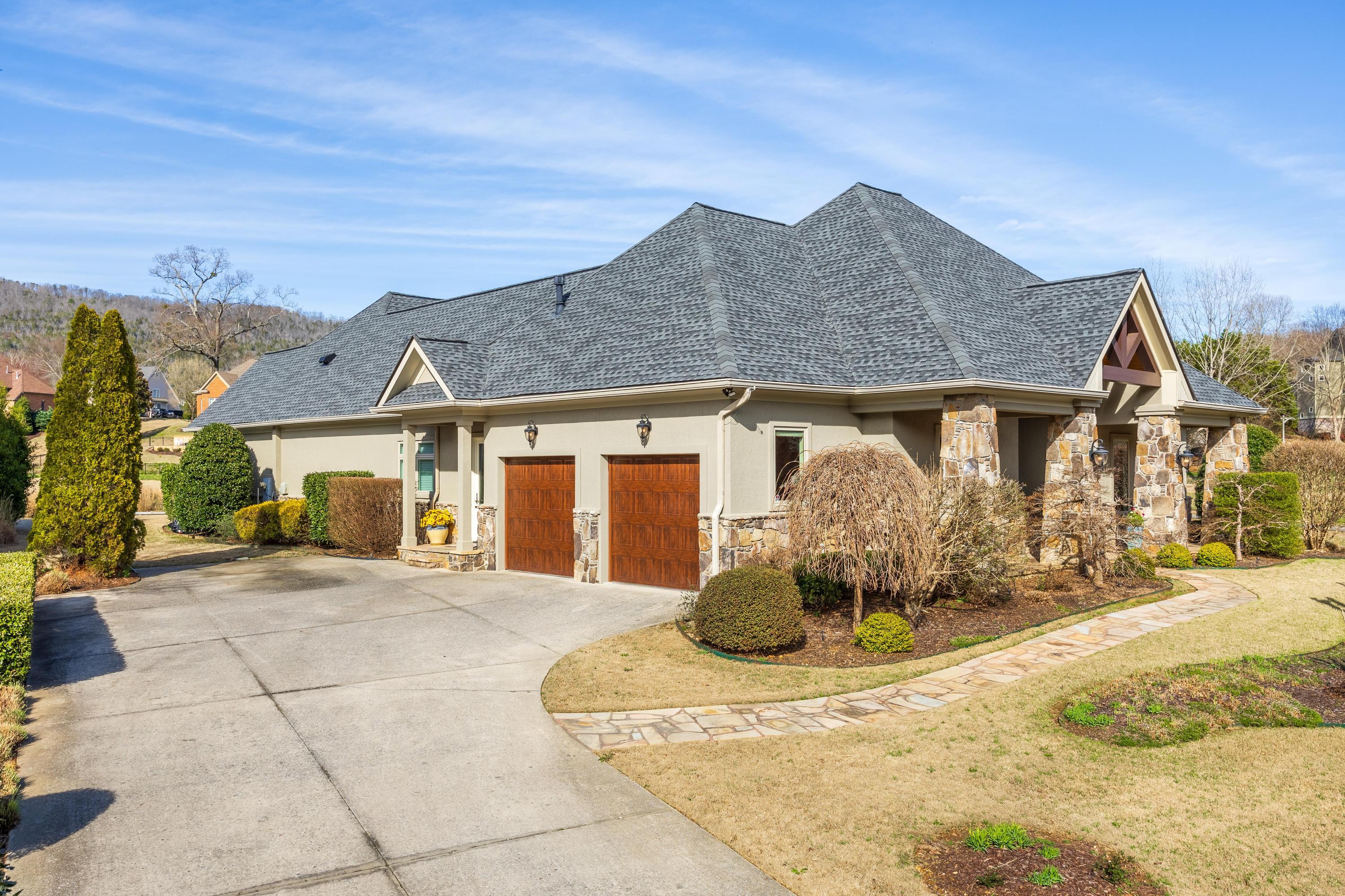 708 Black Creek Dr