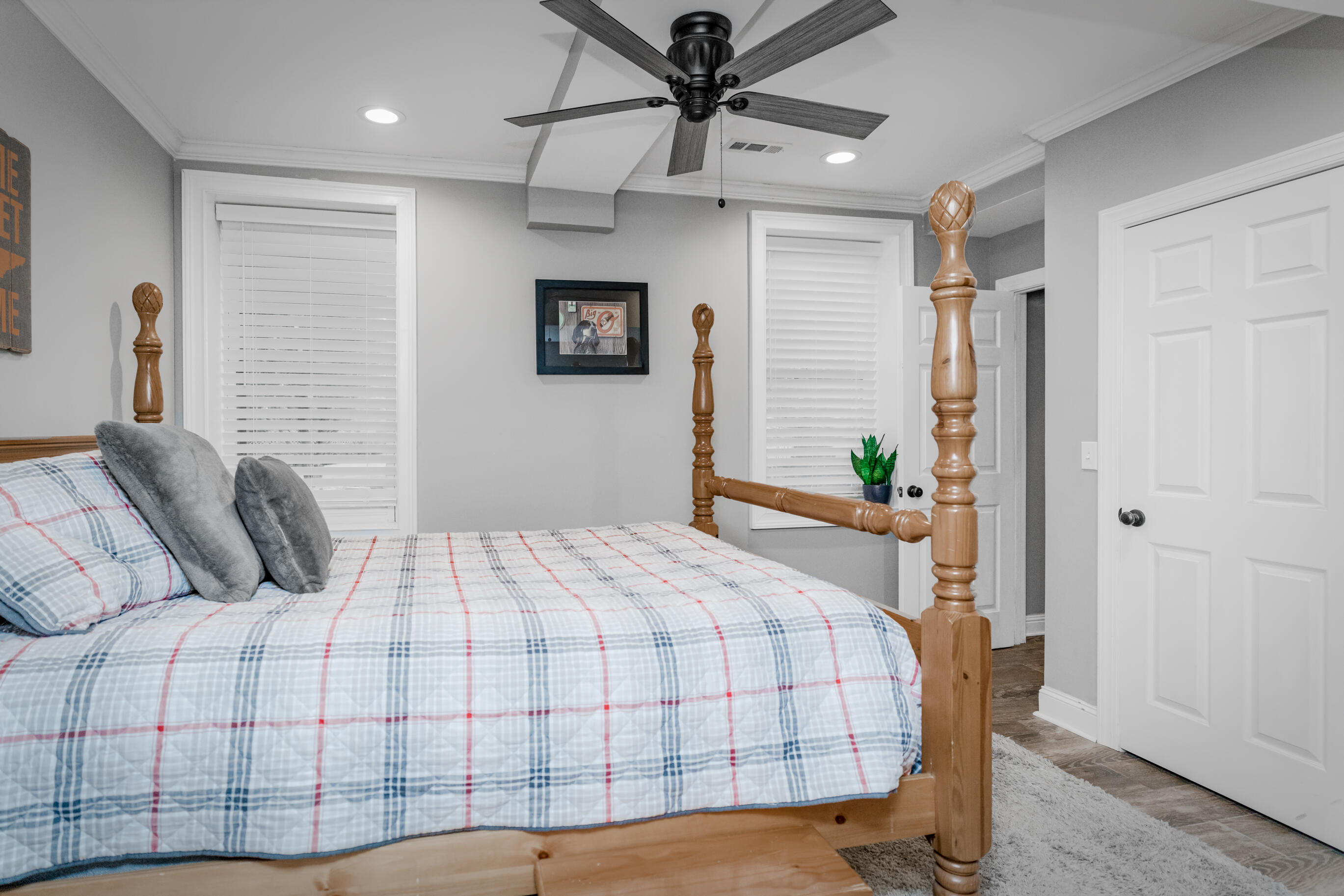 9430 Shadow Point Circle