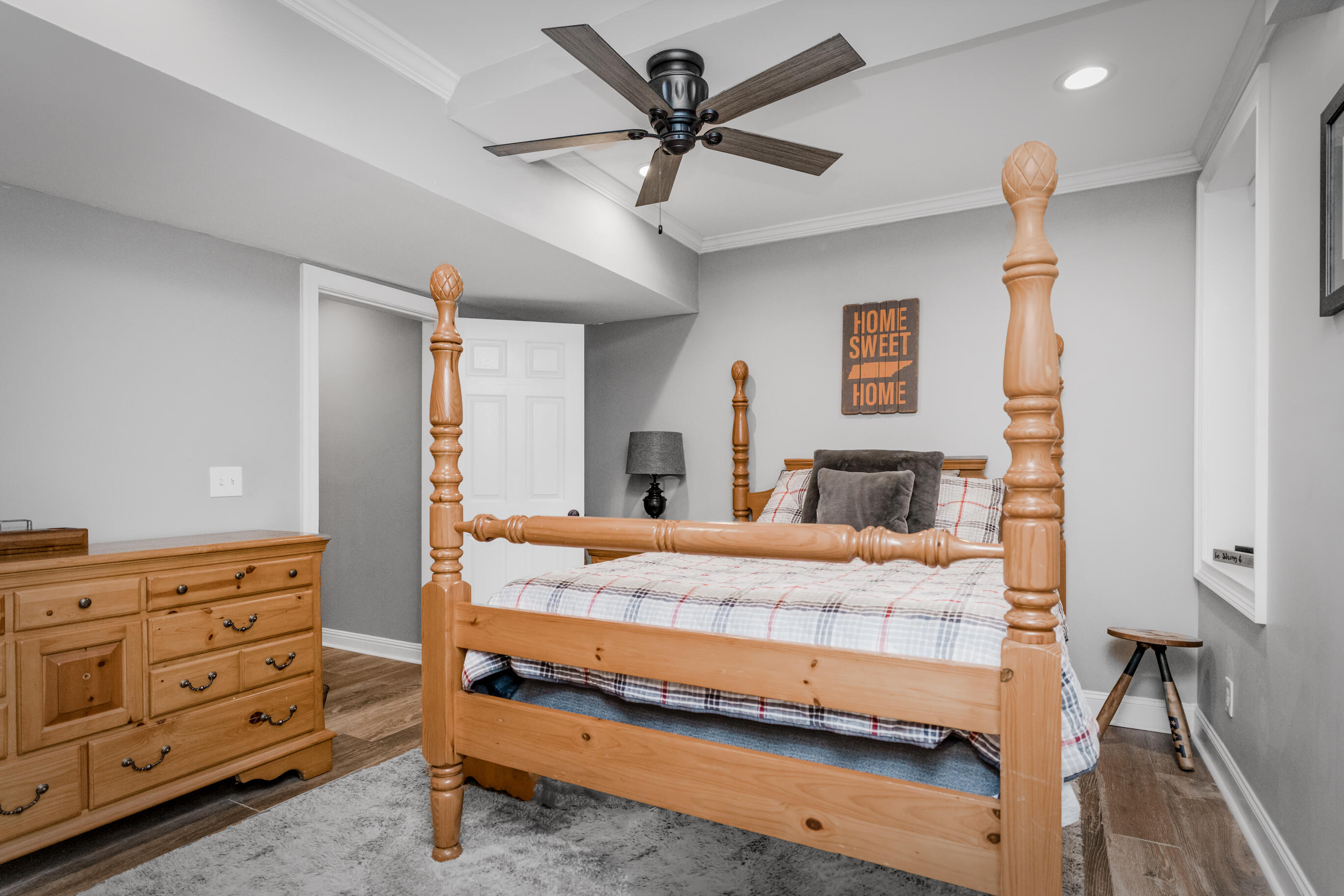 9430 Shadow Point Circle