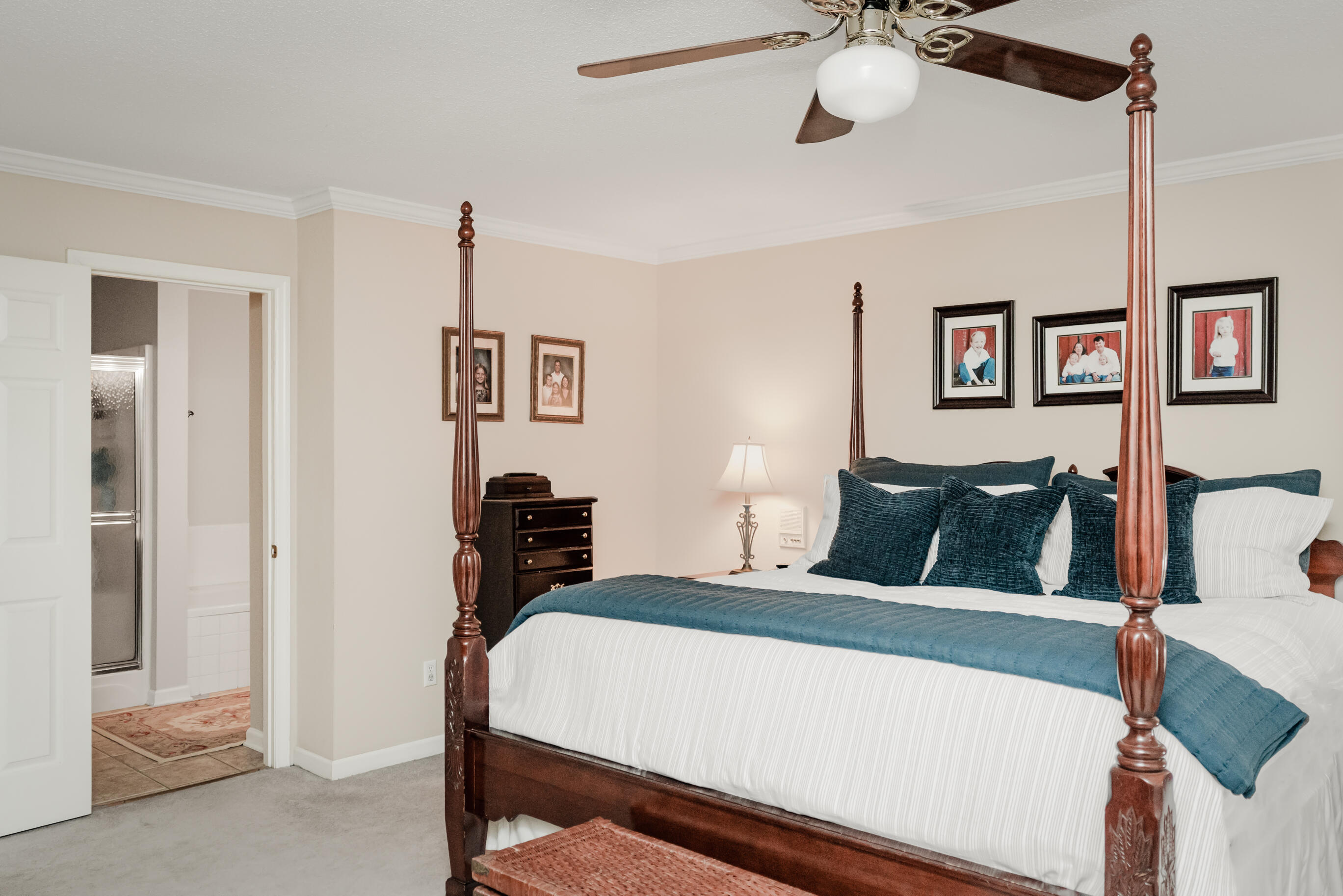 9430 Shadow Point Circle