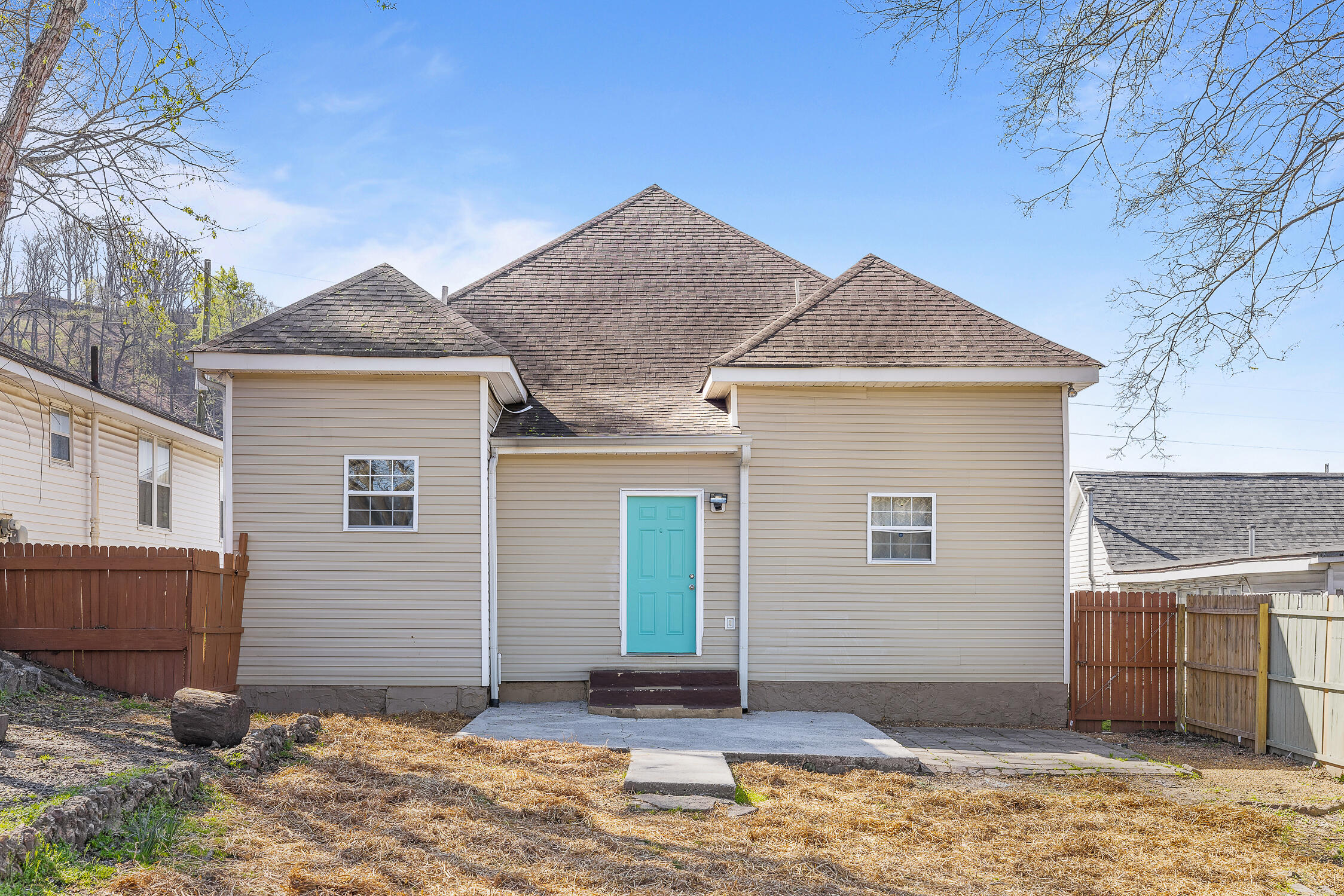 306 E Gordon Ave
