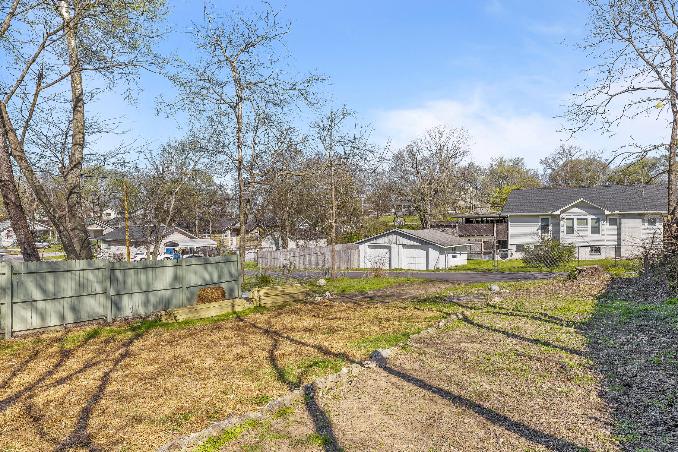 306 E Gordon Ave